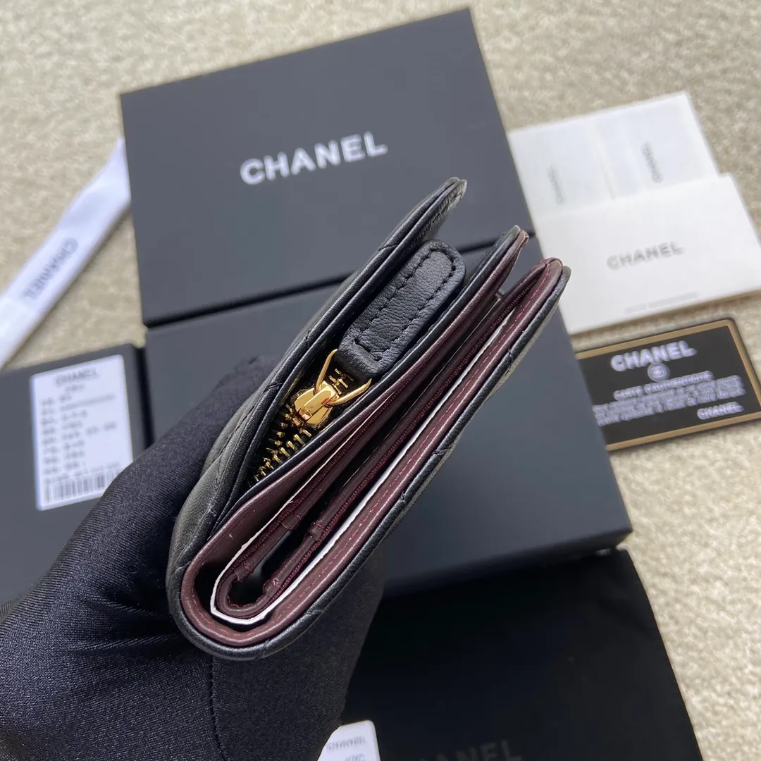 480💰Xiaoxiang imported Italian lambskin Item number: A48667 Height: w15×h10×d2.5cm Color: black sheepskin gold steel mark