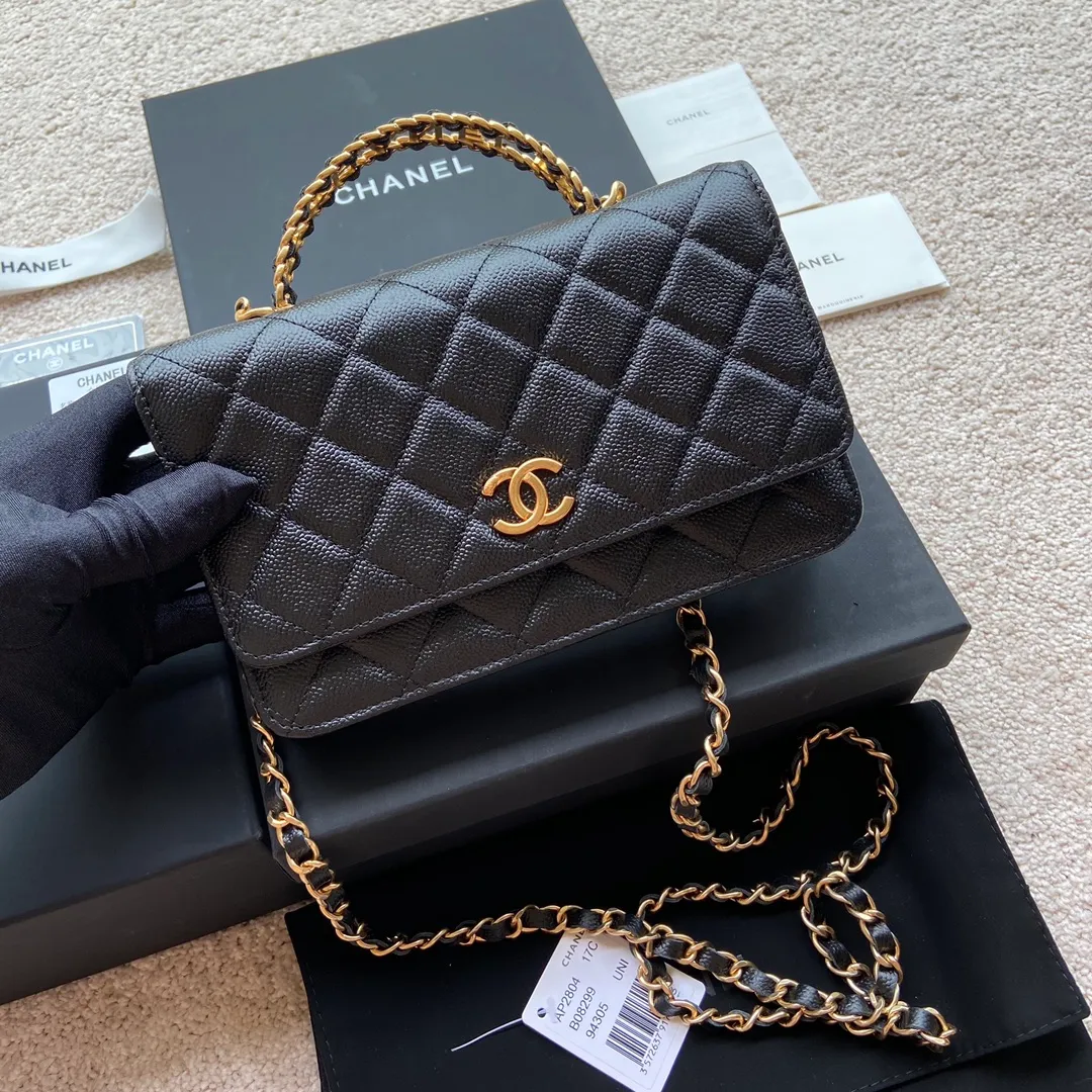 Xiaoxiang imported Italian grained calfskin item number: AP5608