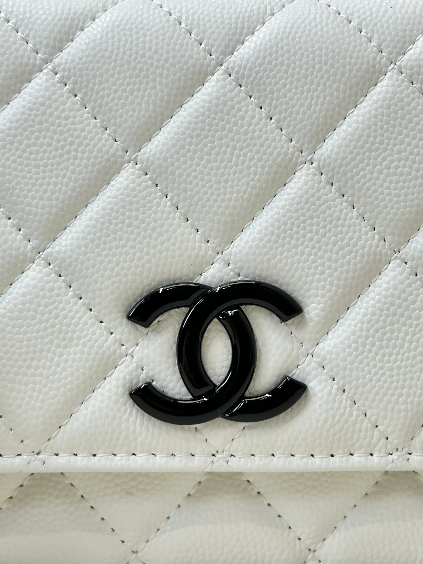 81059 white