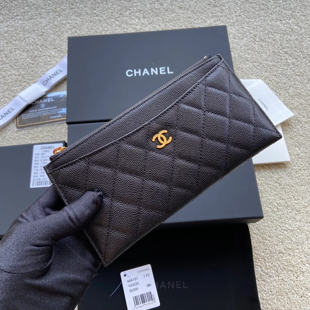 380💰Xiaoxiang imported Italian sheepskin Item number: A84107 Size: w19.5×h10×d2 Color: black ball pattern gold steel mark