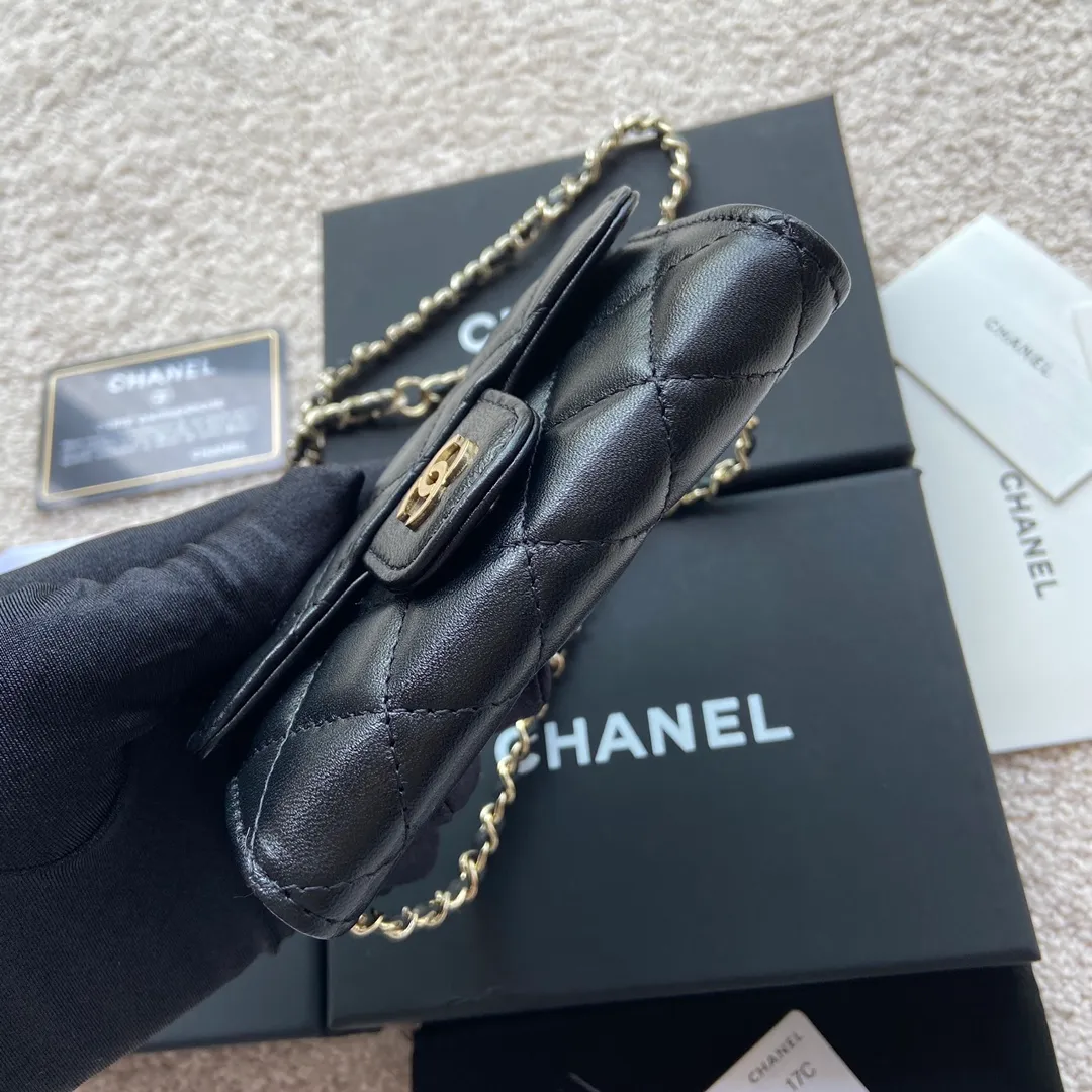 Xiaoxiang imported Italian leather Item number: AP3966 /A81081 (chain small card holder) 💰: 420 Size: w11×h7cm Color: black sheepskin gold steel mark