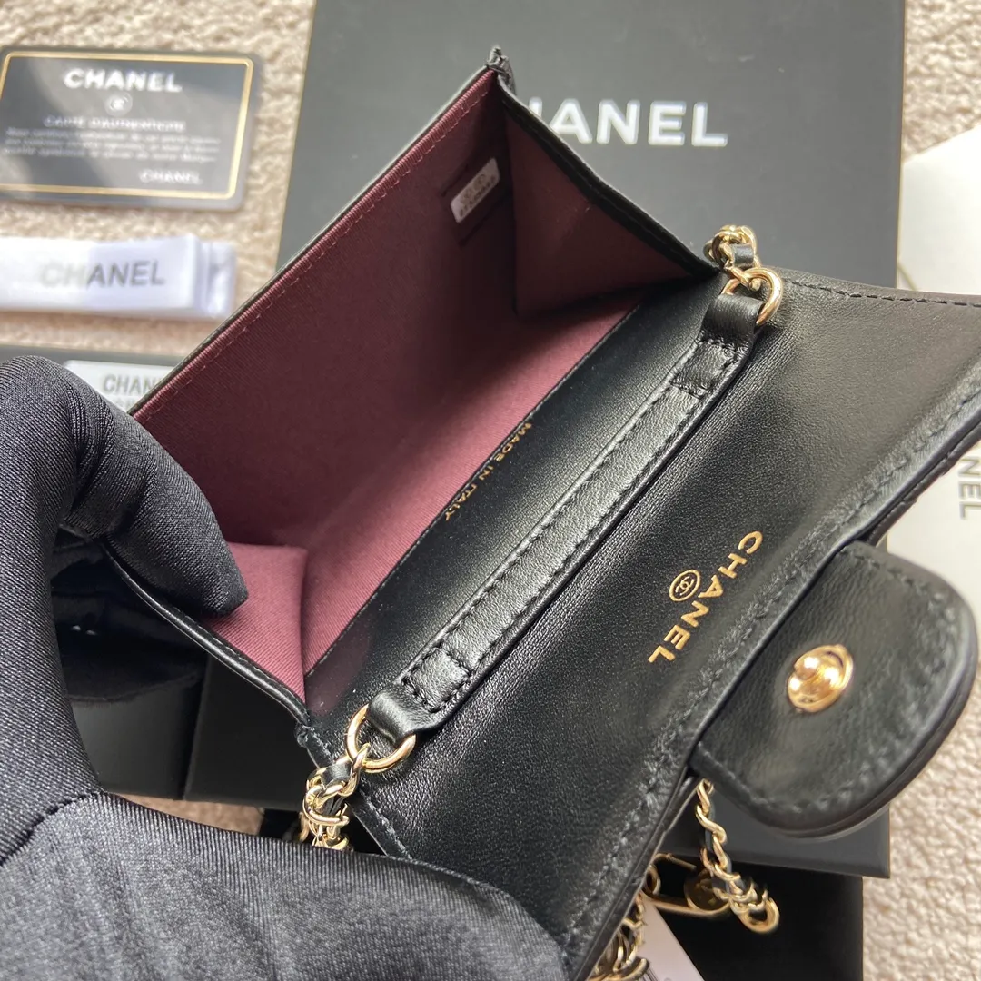 Xiaoxiang imported Italian leather Item number: AP3966 /A81081 (chain small card holder) 💰: 420 Size: w11×h7cm Color: black sheepskin gold steel mark