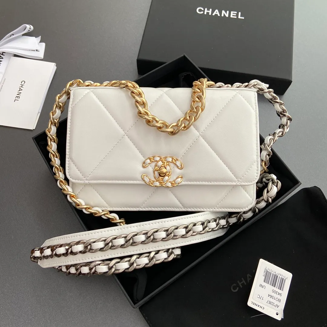 Xiaoxiang imported Italian leather Item number: 3267 💰: 900