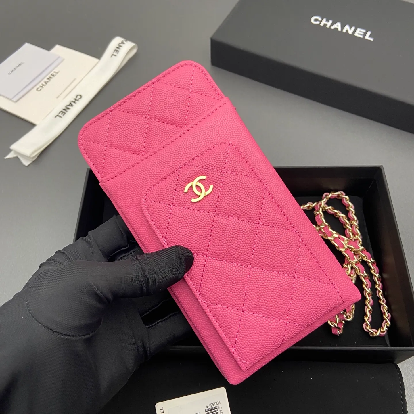 Xiaoxiang imported Italian grain cowhide Item No.: A0990 Price: 540 Color: Plum red fine ball pattern gold buckle Size: w18.5×h9×d3cm