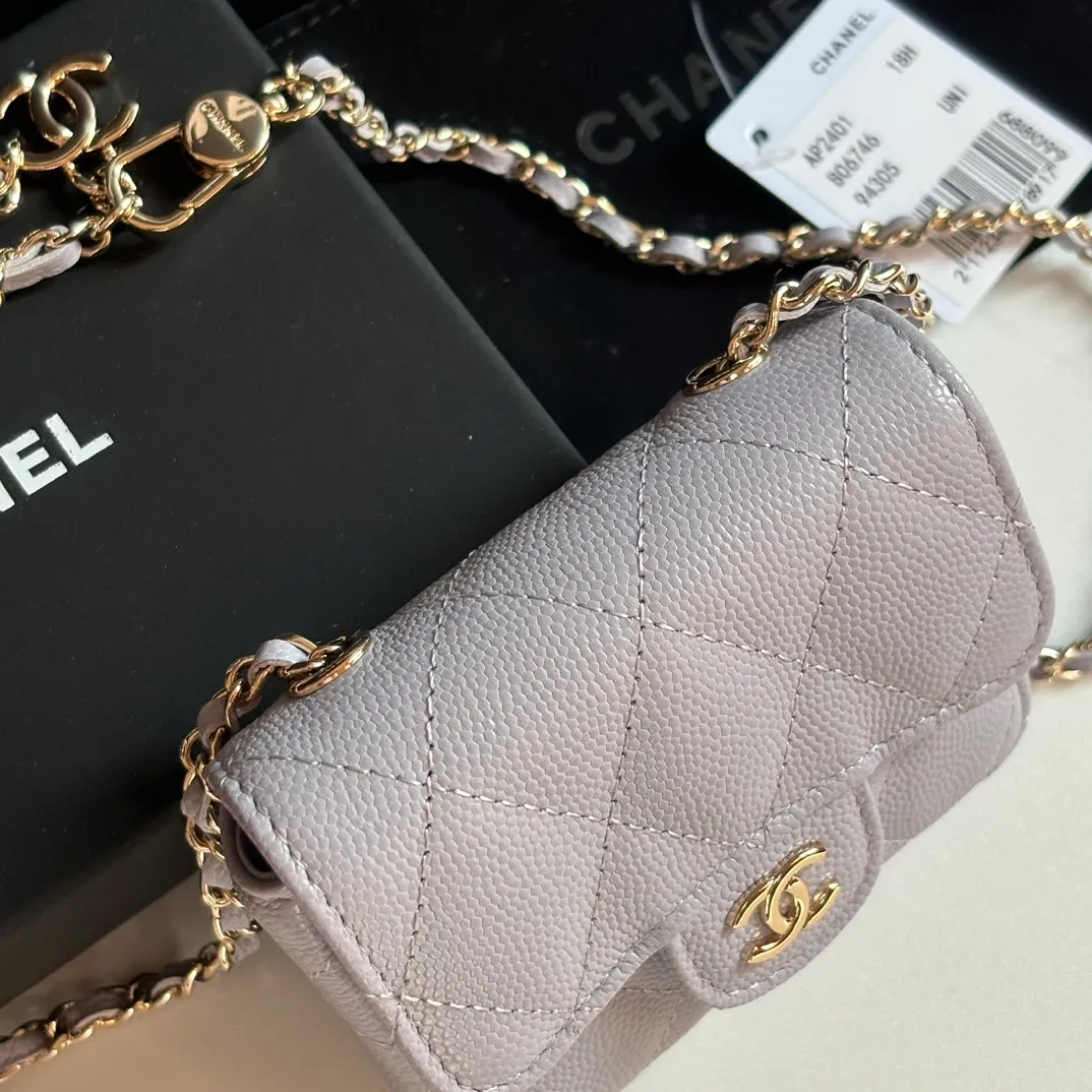 460💰 ❤️❤️❤️Ohanel's new waist bag has arrived. Original quality and beautiful details...AP4802Y size 10x8x3.5cm