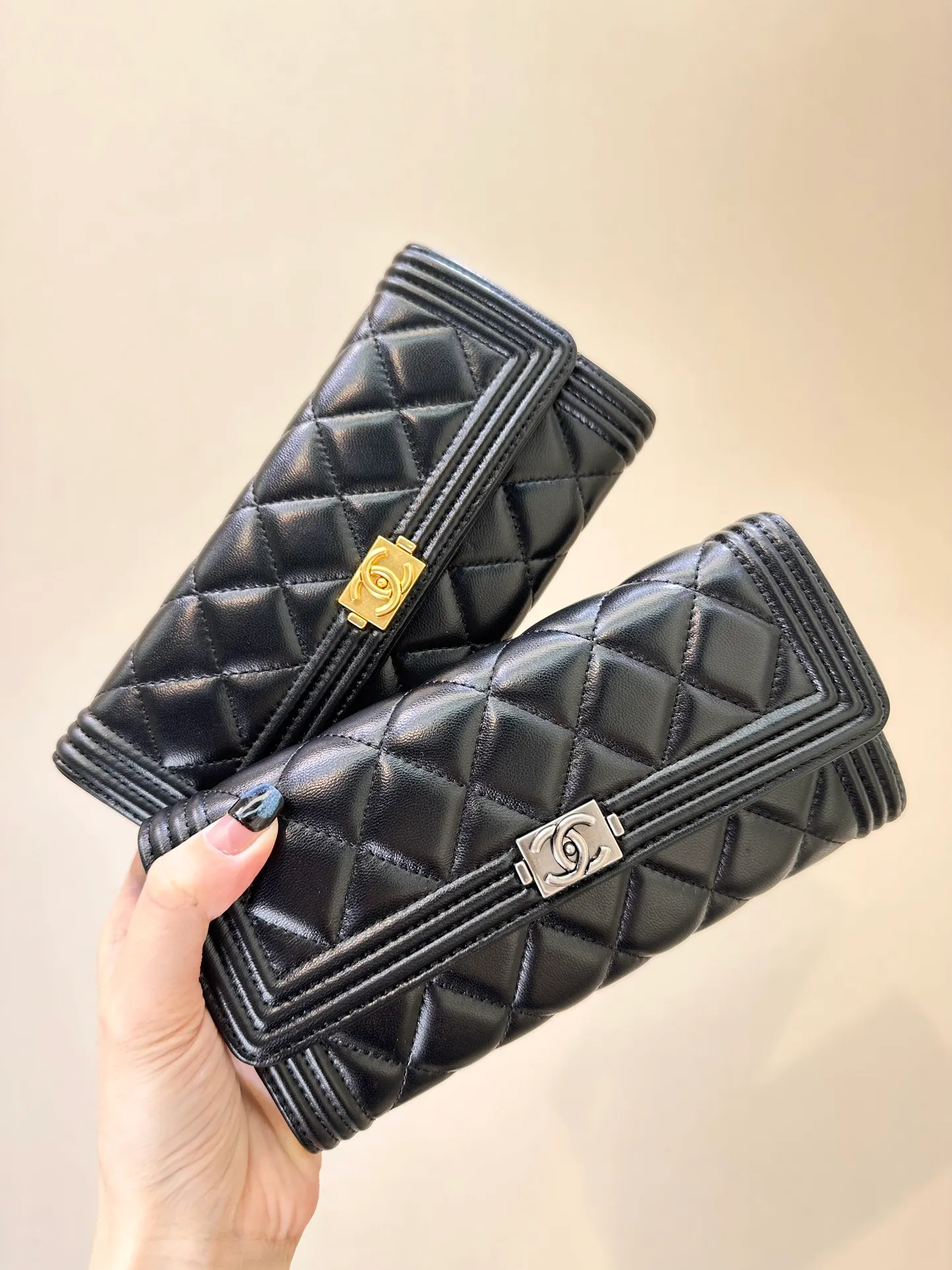 80286 long/sheepskin/black/gold buckle and silver buckle