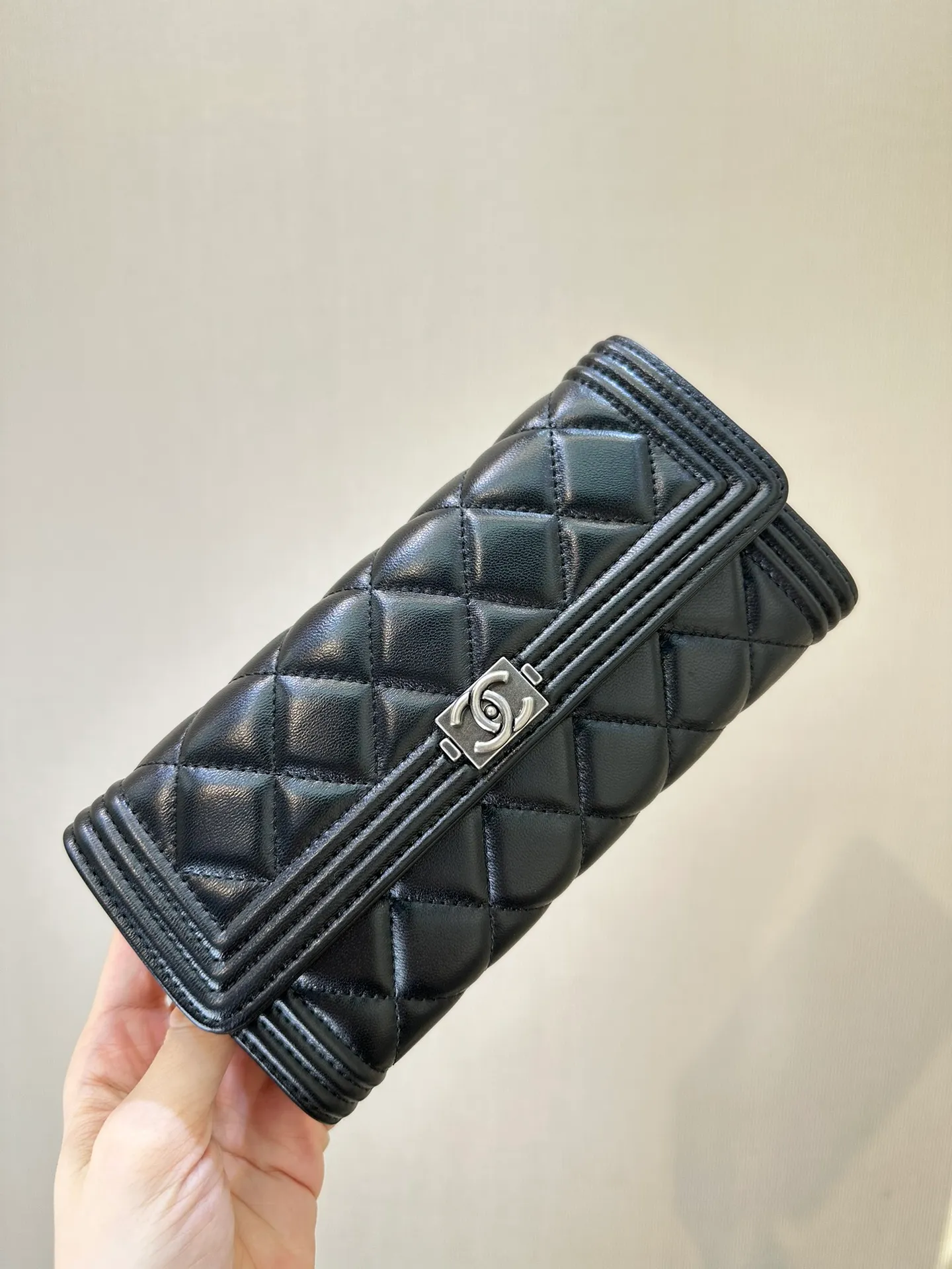 80286 long/sheepskin/black/gold buckle and silver buckle