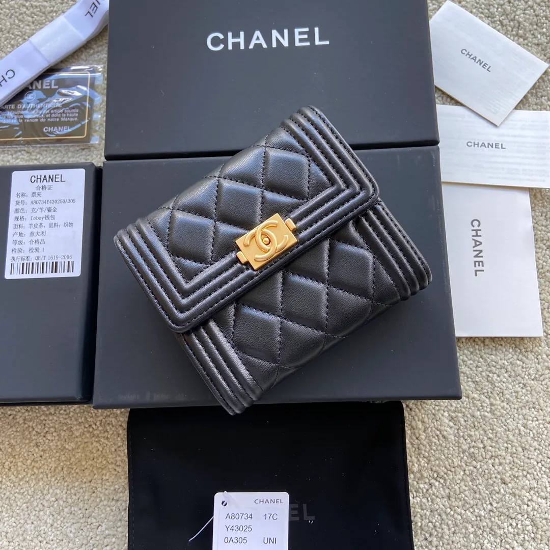 480💰Xiaoxiang imported Italian leather Item number: A80734 Size: W11.5×h10.5×d3cm Color: black sheepskin gold hardware
