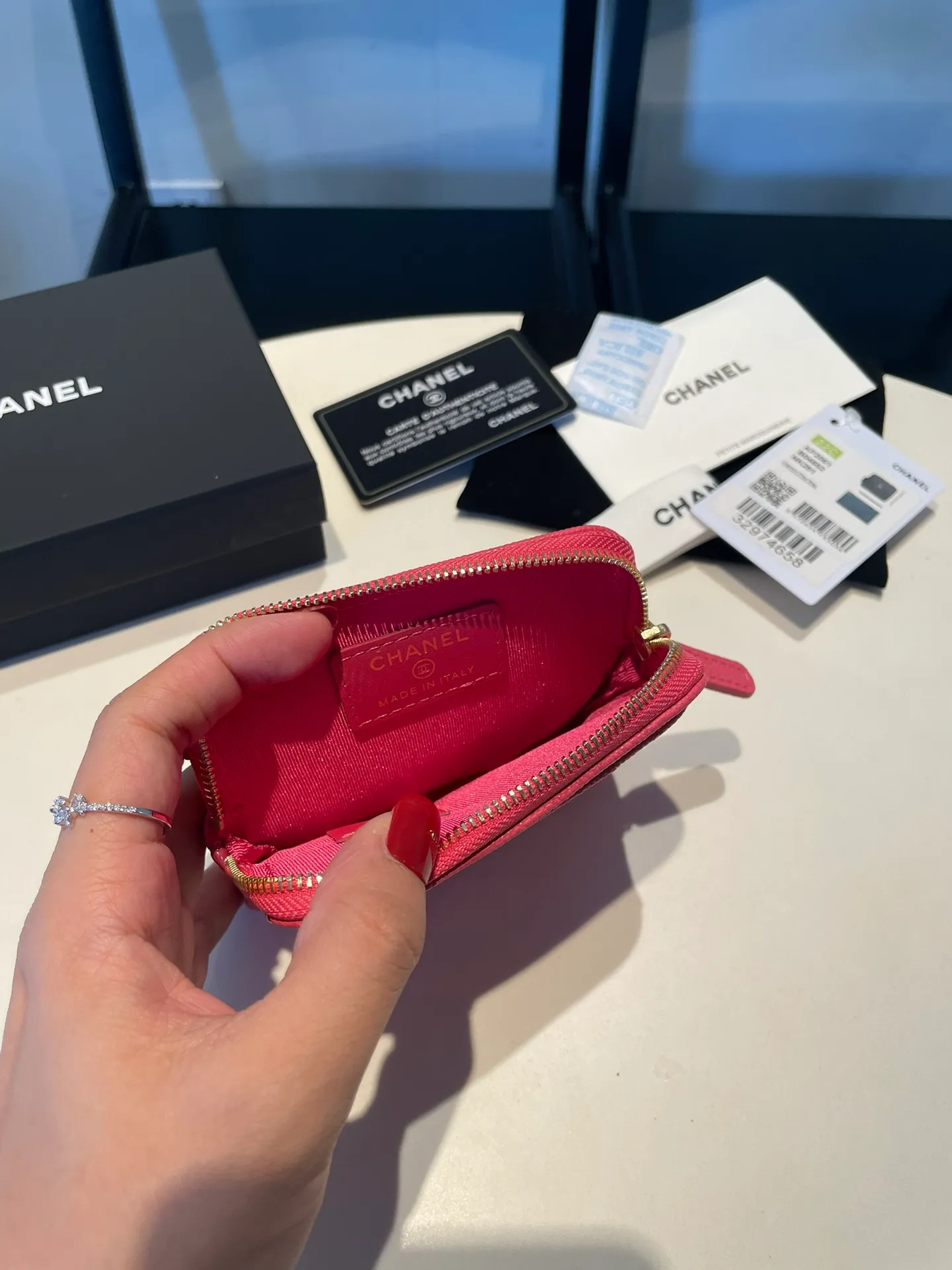💰420😊Upgraded version💋Chanel🆕 New color colorful fine ball caviar cowhide🐂Classic zipper bag with multiple card slots for change. It can also bring convenience to various bank cards, supermarket cards, shopping cards, and membership cards. It is so small and easy to carry. It is the most fashionable and popular element of coin purses. Do you own it? Comes with the latest complete set of packaging 2061🍃size: 12*9.5cm