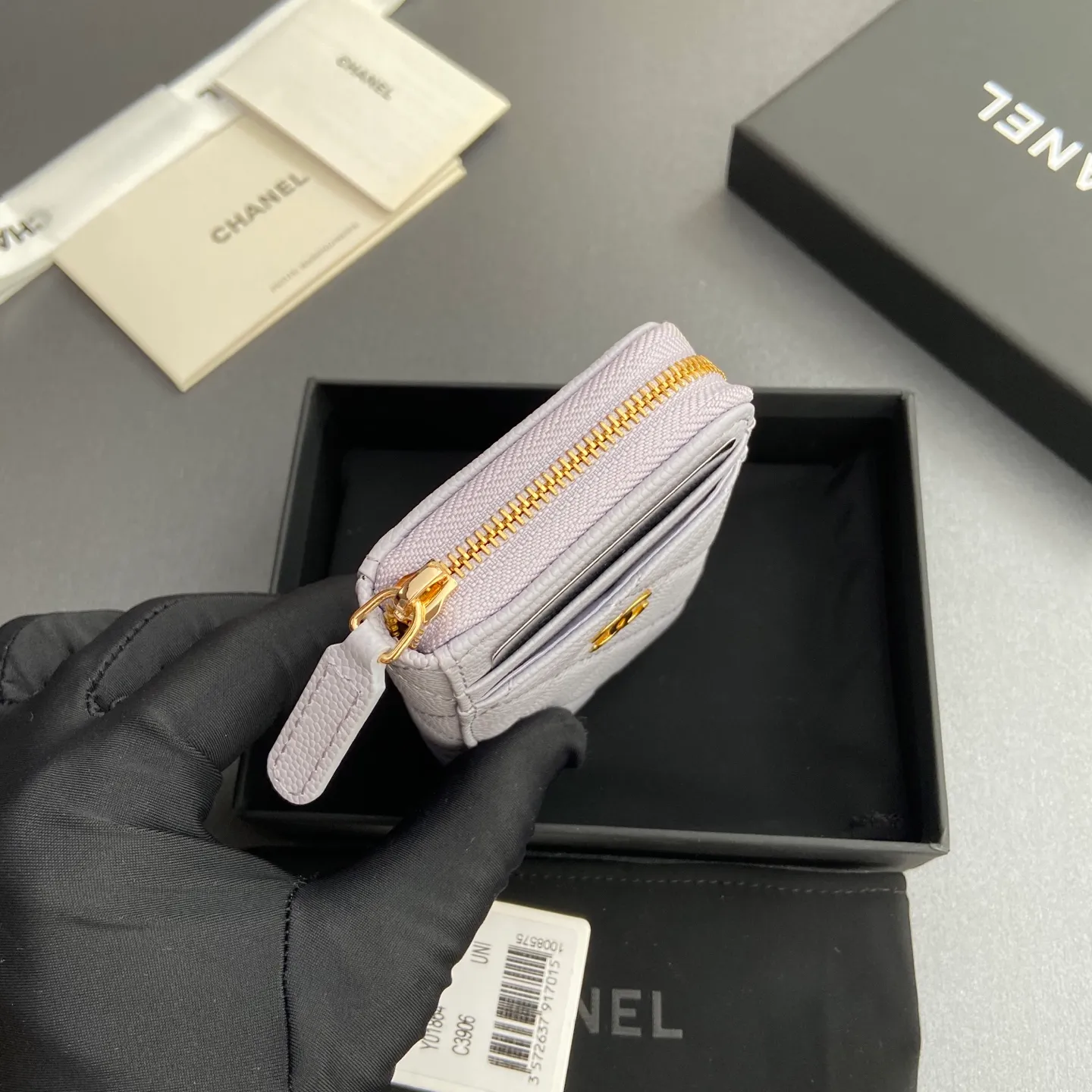[Special grade hardware original leather] ¥280 Xiaoxiang small zipper bag card holder series with iconic metal logo, gold tone metal hardware, special Italian imported leather 2 card slots wallet bag, 4 card slots Number: 1650 Light purple fine ball pattern light gold steel mark Size: w11×h7.5×2cm