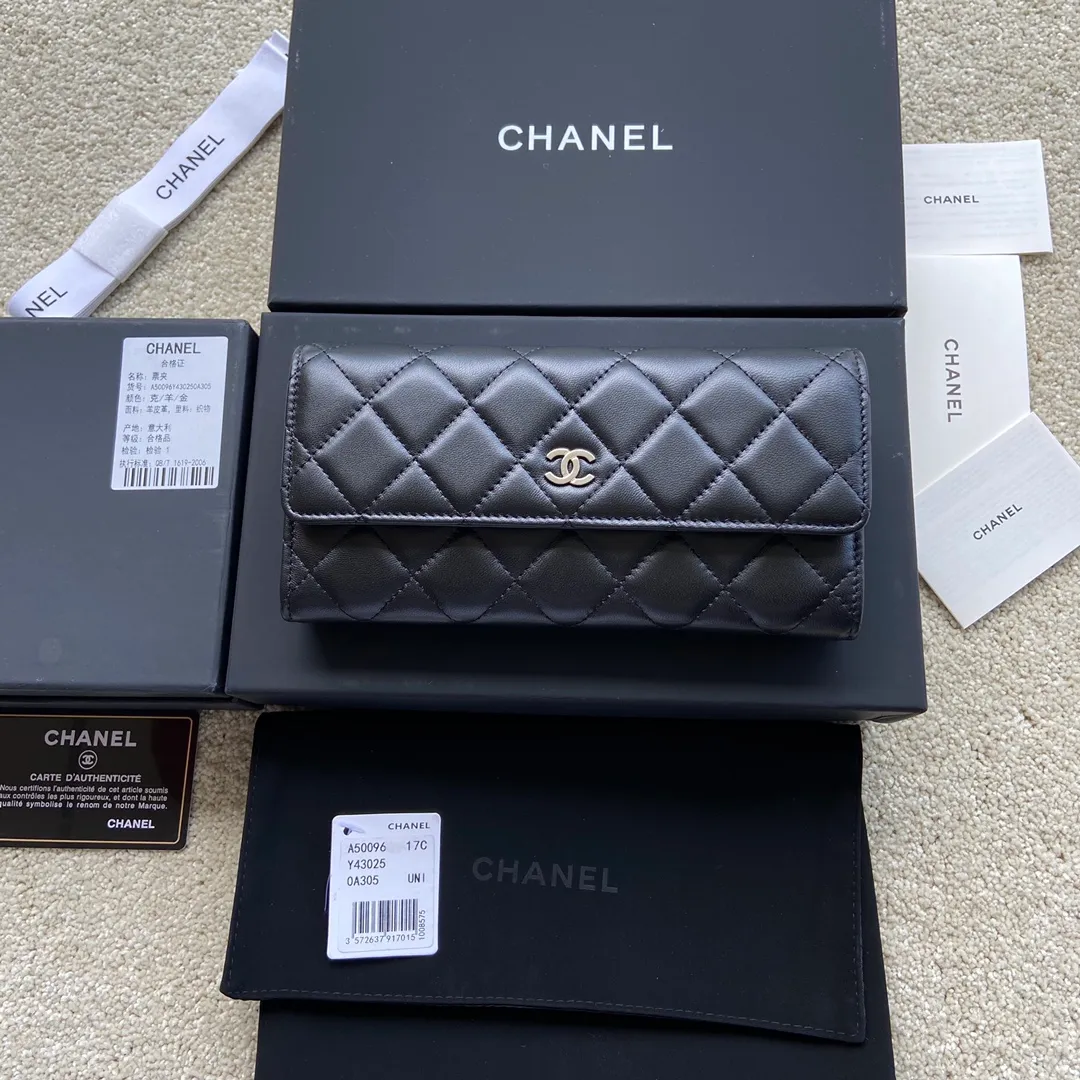 460💰Xiaoxiang imported Italian lambskin Item number: A50096 Size: w19×h10.5×d3cm Color: black lambskin silver steel mark