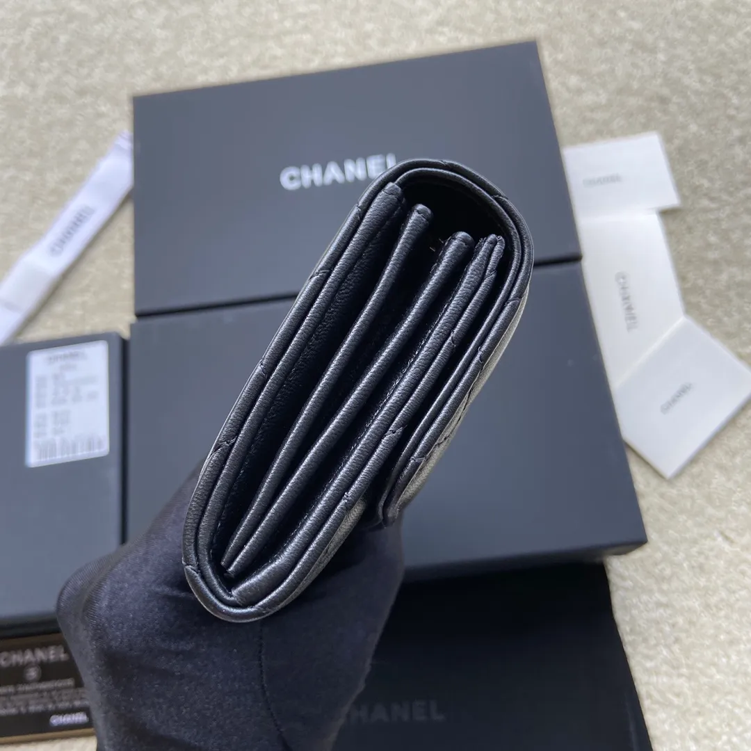 460💰Xiaoxiang imported Italian lambskin Item number: A50096 Size: w19×h10.5×d3cm Color: black lambskin silver steel mark