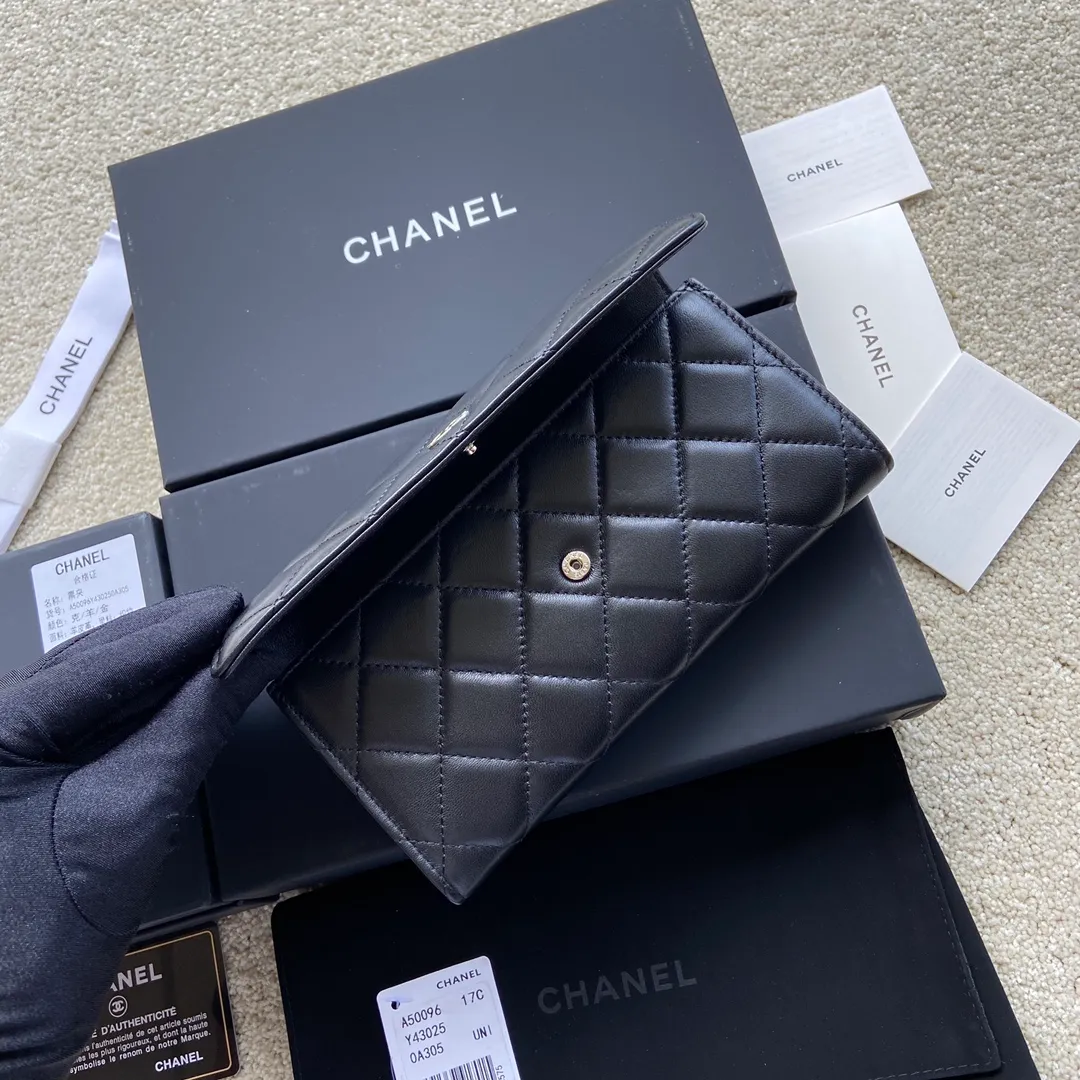 460💰Xiaoxiang imported Italian lambskin Item number: A50096 Size: w19×h10.5×d3cm Color: black lambskin silver steel mark