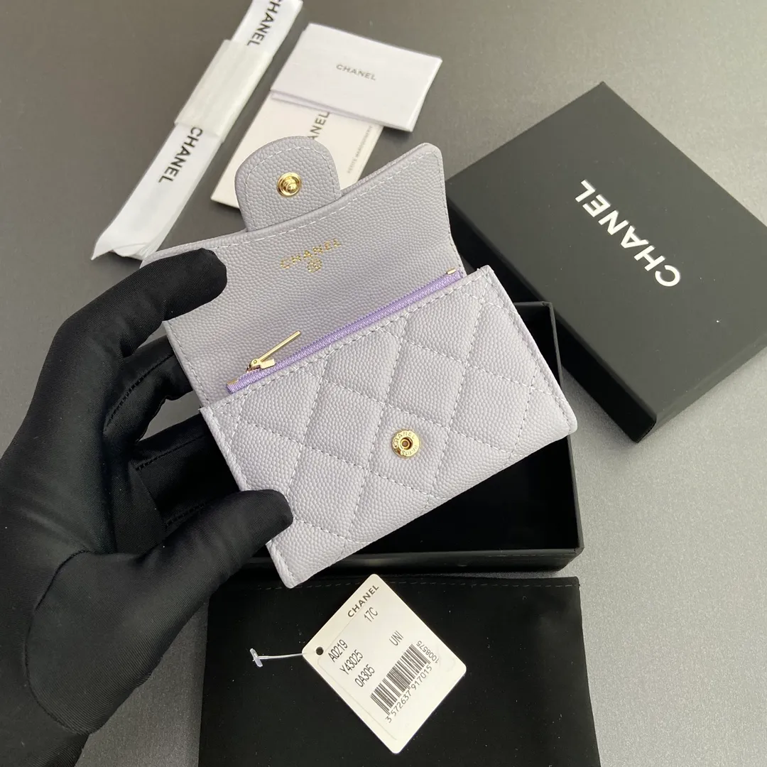 Xiaoxiang imported Italian leather Item number: AP438 (inner compartment with zipper) 💰: 280 Size: w11×h7cm Color: light purple fine ball pattern golden steel mark