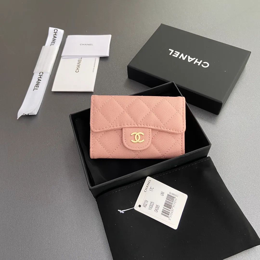 Xiaoxiang imported Italian leather Item number: AP438 (inner compartment with zipper) 💰: 280 Size: w11×h7cm Color: pink fine ball pattern gold steel mark