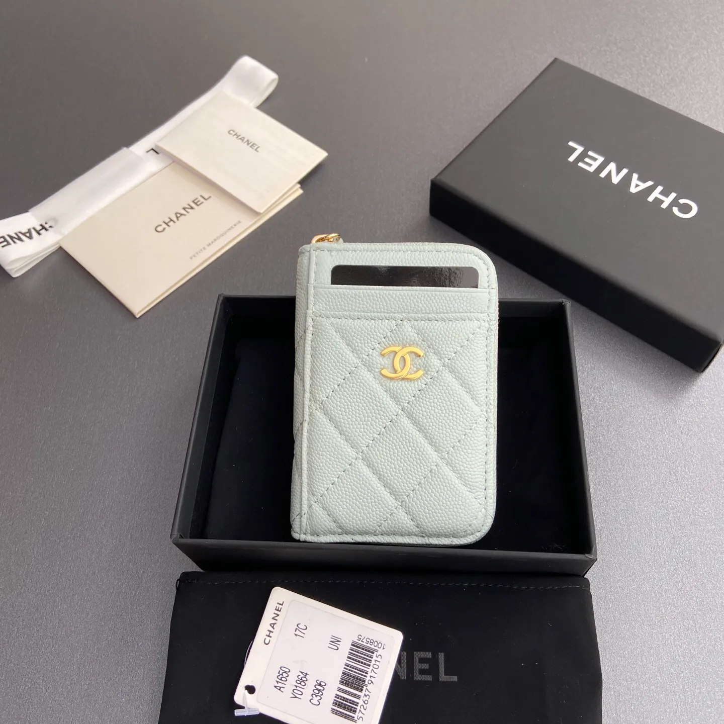 [Special grade hardware original leather] ¥280 Xiaoxiang small zipper bag card holder series with iconic metal logo, gold tone metal hardware, special Italian imported leather 2 card slots wallet bag, 4 card slots Number: 1650 Light blue fine ball pattern light gold steel mark Size: w11×h7.5×2cm