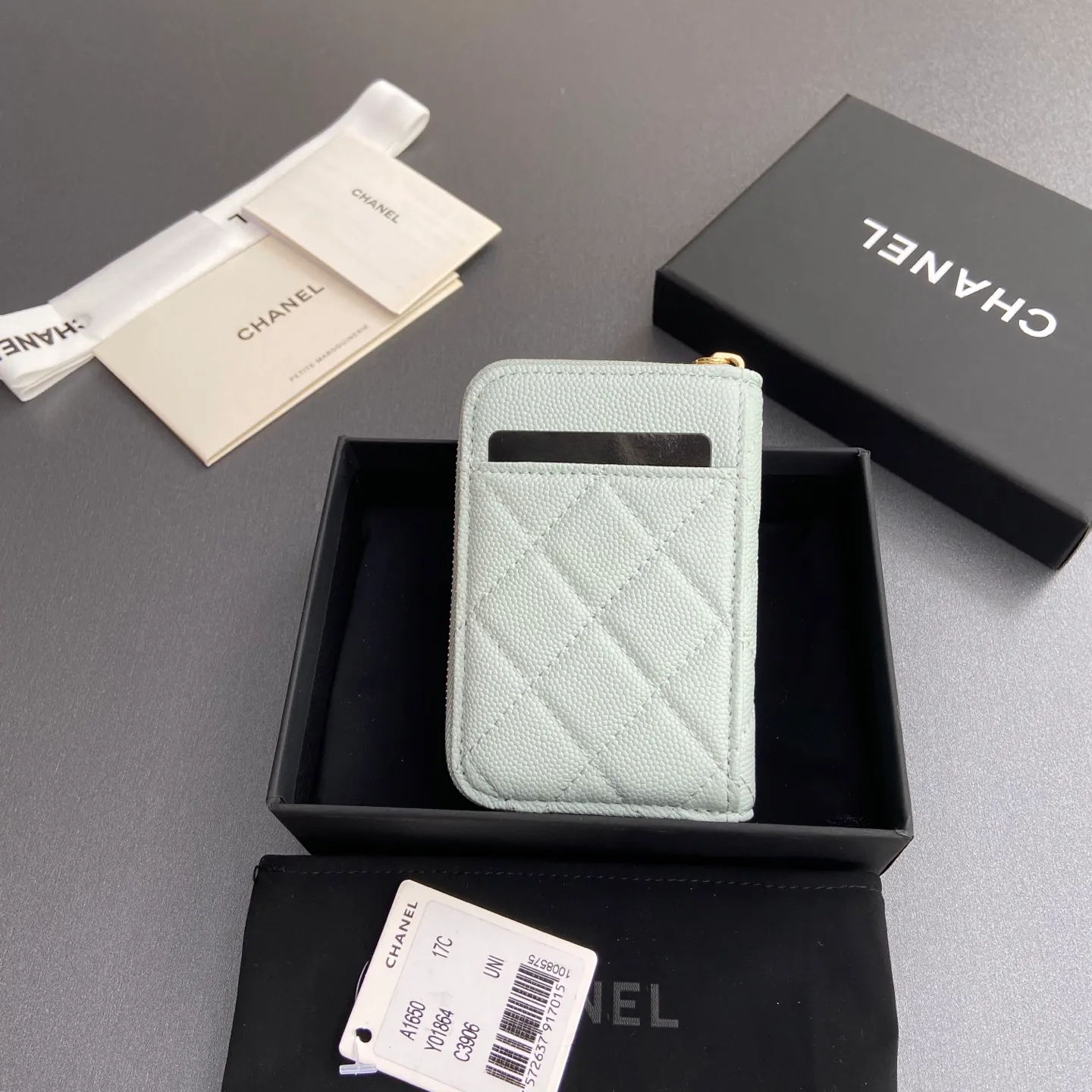 [Special grade hardware original leather] ¥280 Xiaoxiang small zipper bag card holder series with iconic metal logo, gold tone metal hardware, special Italian imported leather 2 card slots wallet bag, 4 card slots Number: 1650 Light blue fine ball pattern light gold steel mark Size: w11×h7.5×2cm