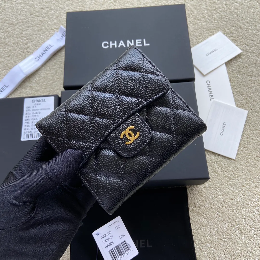 440💰Xiaoxiang imported Italian leather Item number: A82288 Size: w10.5×h11.5×d3cm Color: black ball pattern gold steel mark