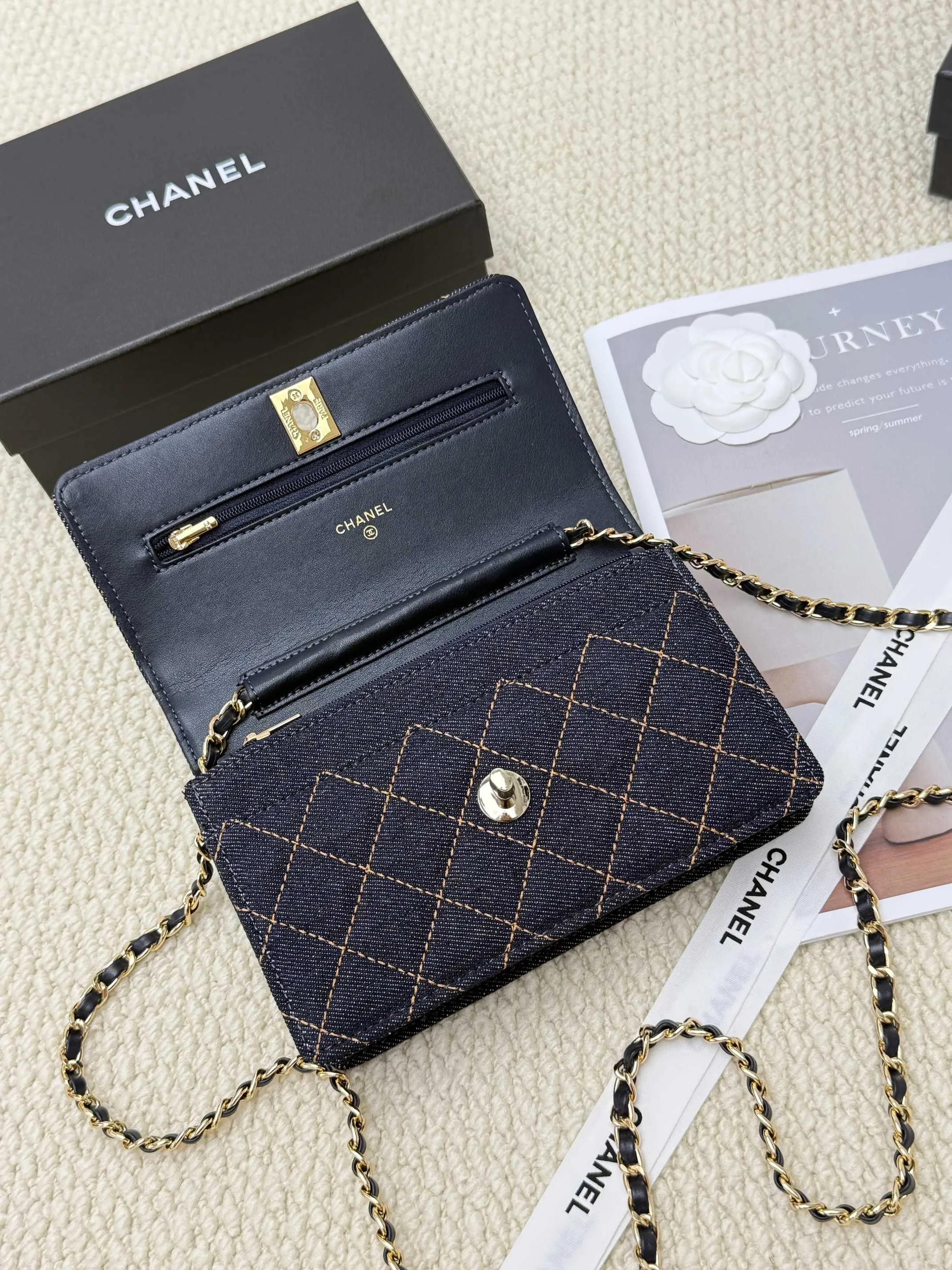 All categories Chanel Wallet (Chanel) Chanel 2050
