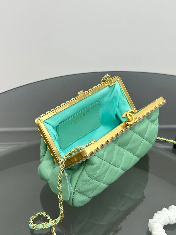 All Categories Chanel Women's Bags (Chanel) Chanel V118