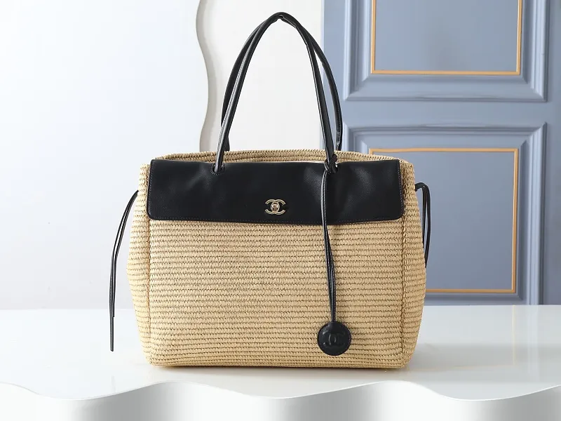 All categories Official website "Brand Women's Bags" Women's Bags 💙 Chanel 2026 new CHANEL hand-held crossbody bag