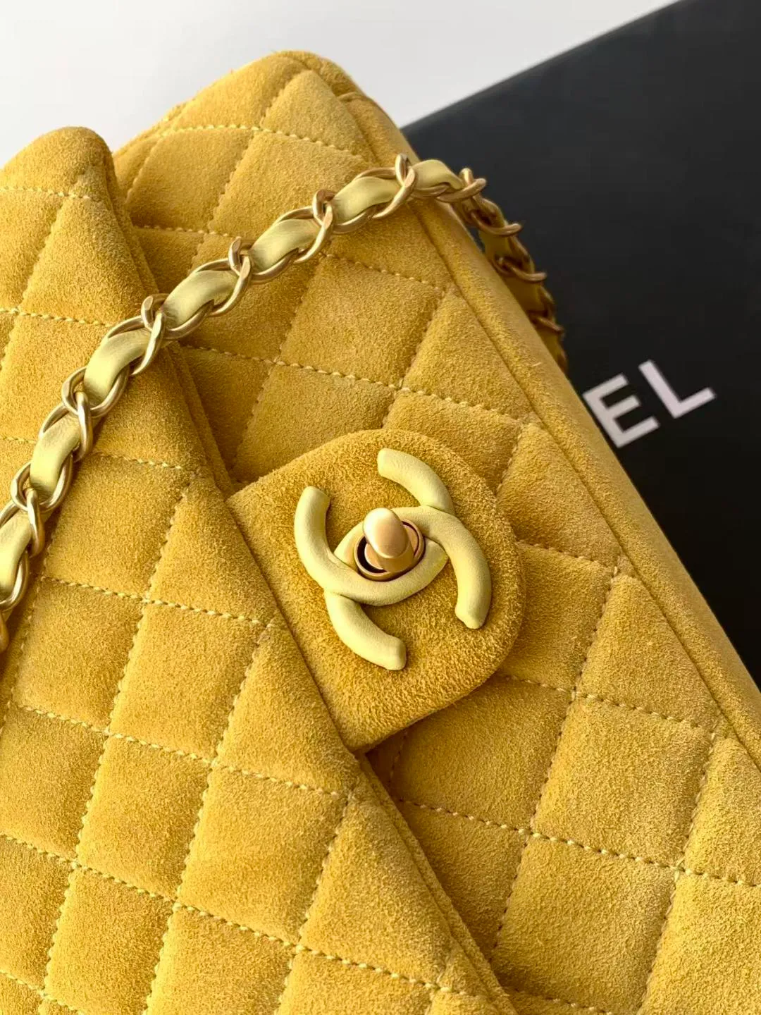 All Categories Chanel Women's Bag 2 (Chanel) Chanel Original AS5991 Medium Size
