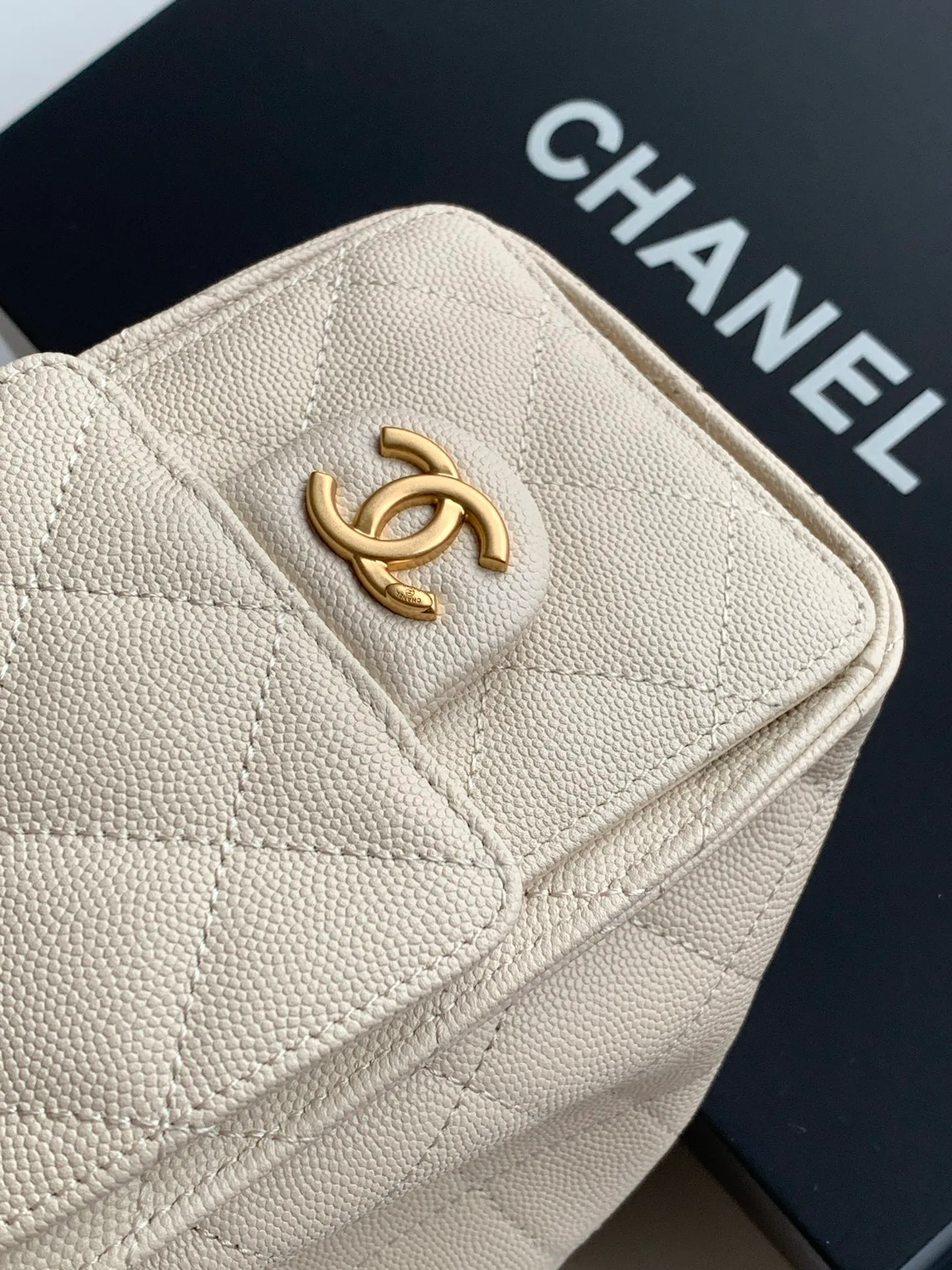 All Categories Chanel Women's Bags 2 (Chanel) Chanel Original Order AS5631