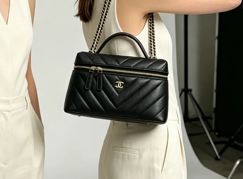 All categories Chanel Women's Bag 2 (Chanel) Chanel 100850
