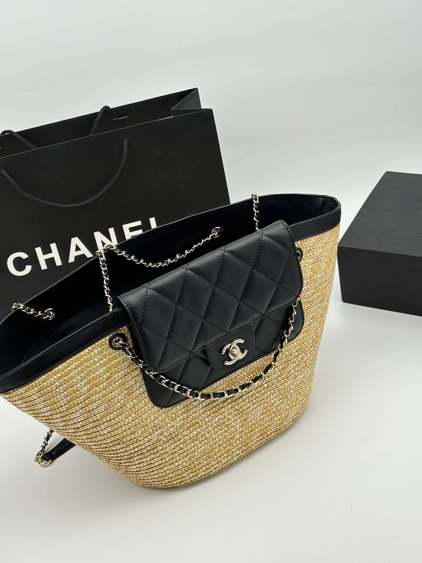 All Categories Official Website "Brand Women's Bags" Women's Bags 💙 Chanel 2026 Official Website CHANEL Braided Cabbage Shopping Bag