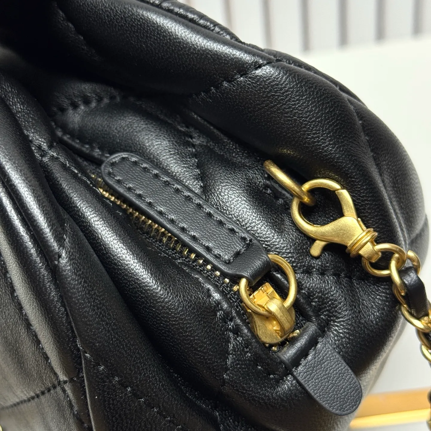 All Categories Chanel Women's Bags (Chanel) Chanel 6307-2
