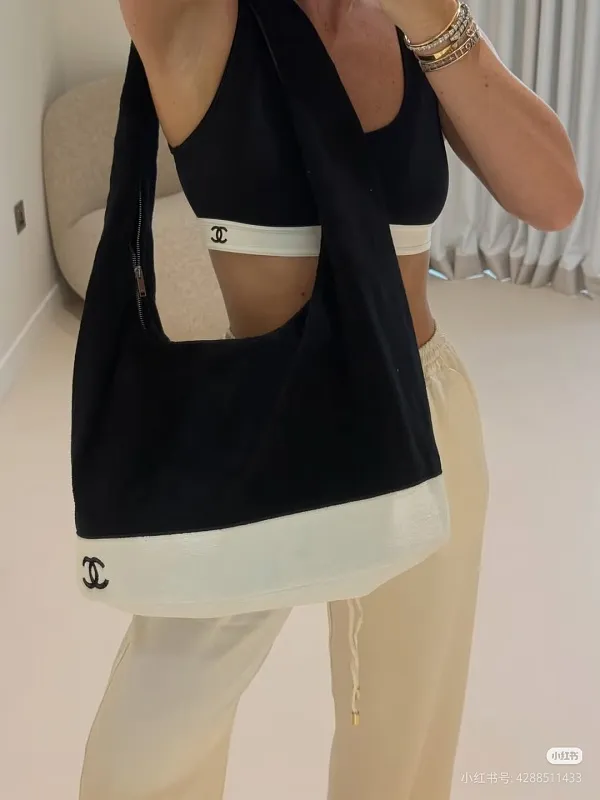 All categories Chanel Women's Bag 2 (Chanel) Chanel 9055
