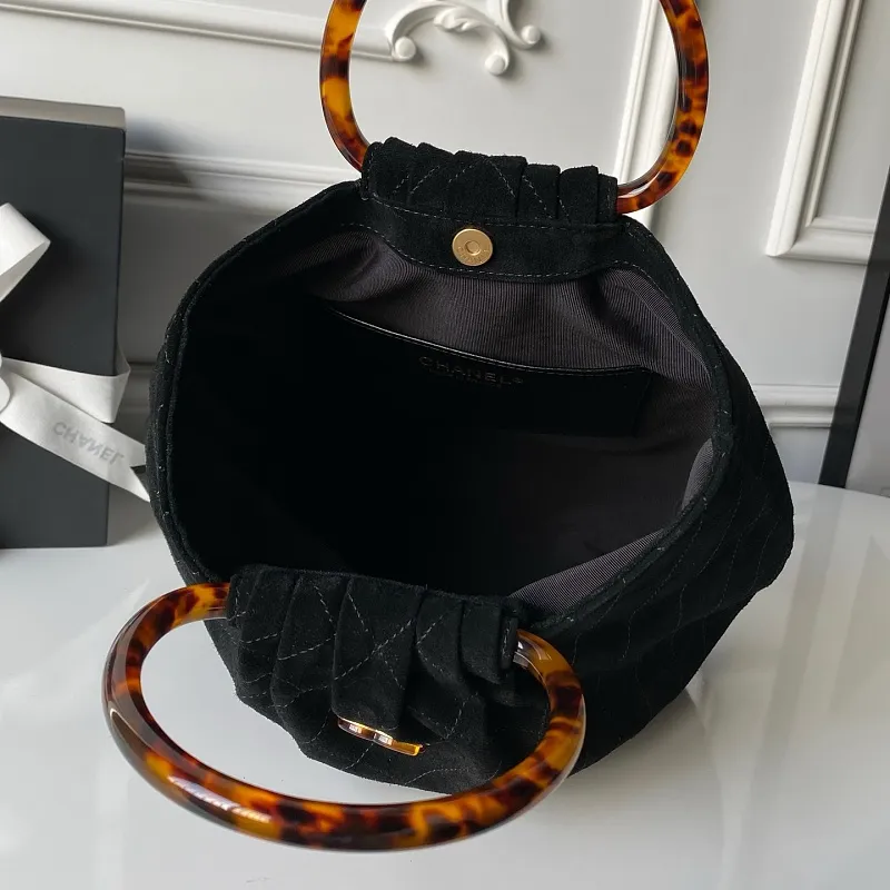 All Categories Chanel Women's Bags 2 (Chanel) Chanel Original AS6010