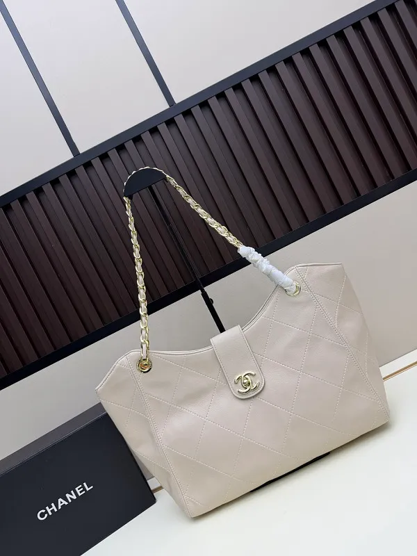 All Categories Chanel Women's Bags (Chanel) Chanel 2069