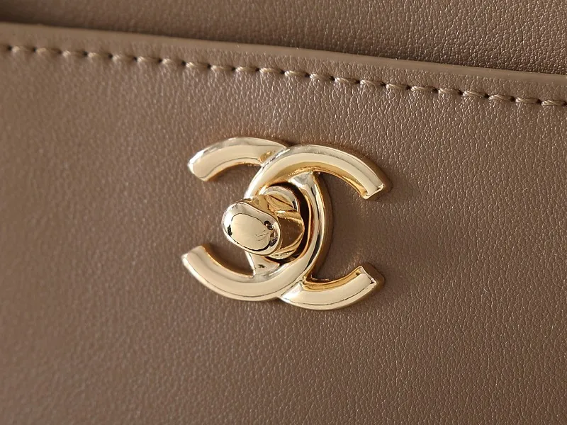 All categories Official website "Brand Women's Bags" Women's Bags 💙 Chanel 2026 new CHANEL hand-held crossbody bag
