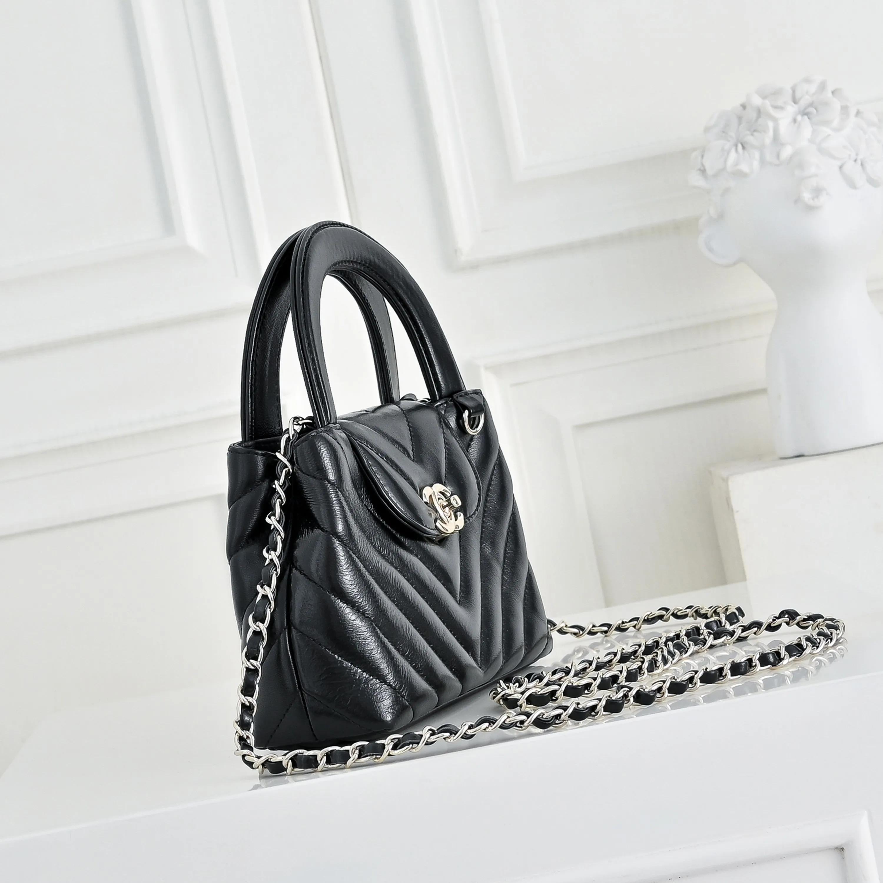 All Categories Official Website "Brand Women's Bags" Women's Bags 💙 Chanel 2026 Official Website CHANEL Crossbody Bag