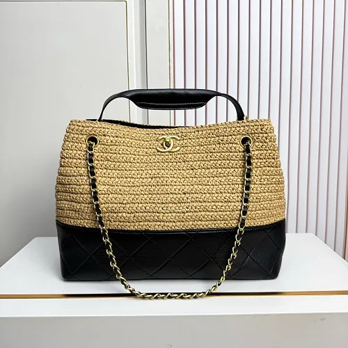 All Categories Official Website "Brand Women's Bags" Women's Bags 💙 Chanel 2026 Chanel Cruise Straw & Lambskin Tote Bag