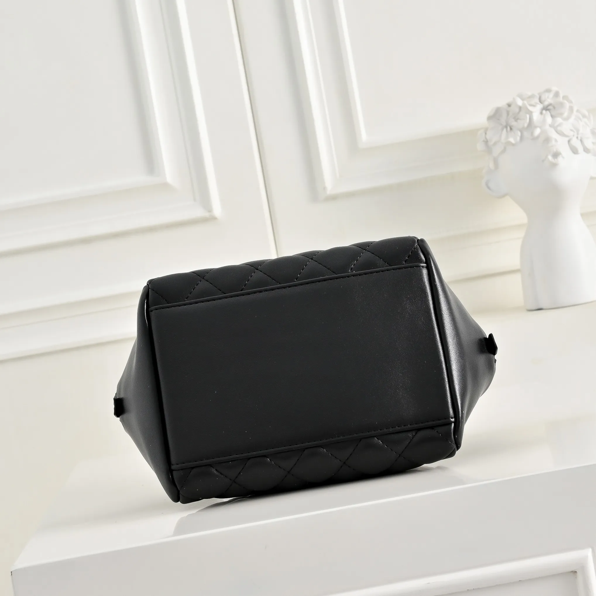 All Categories Chanel Women's Bags (Chanel) Chanel 5001