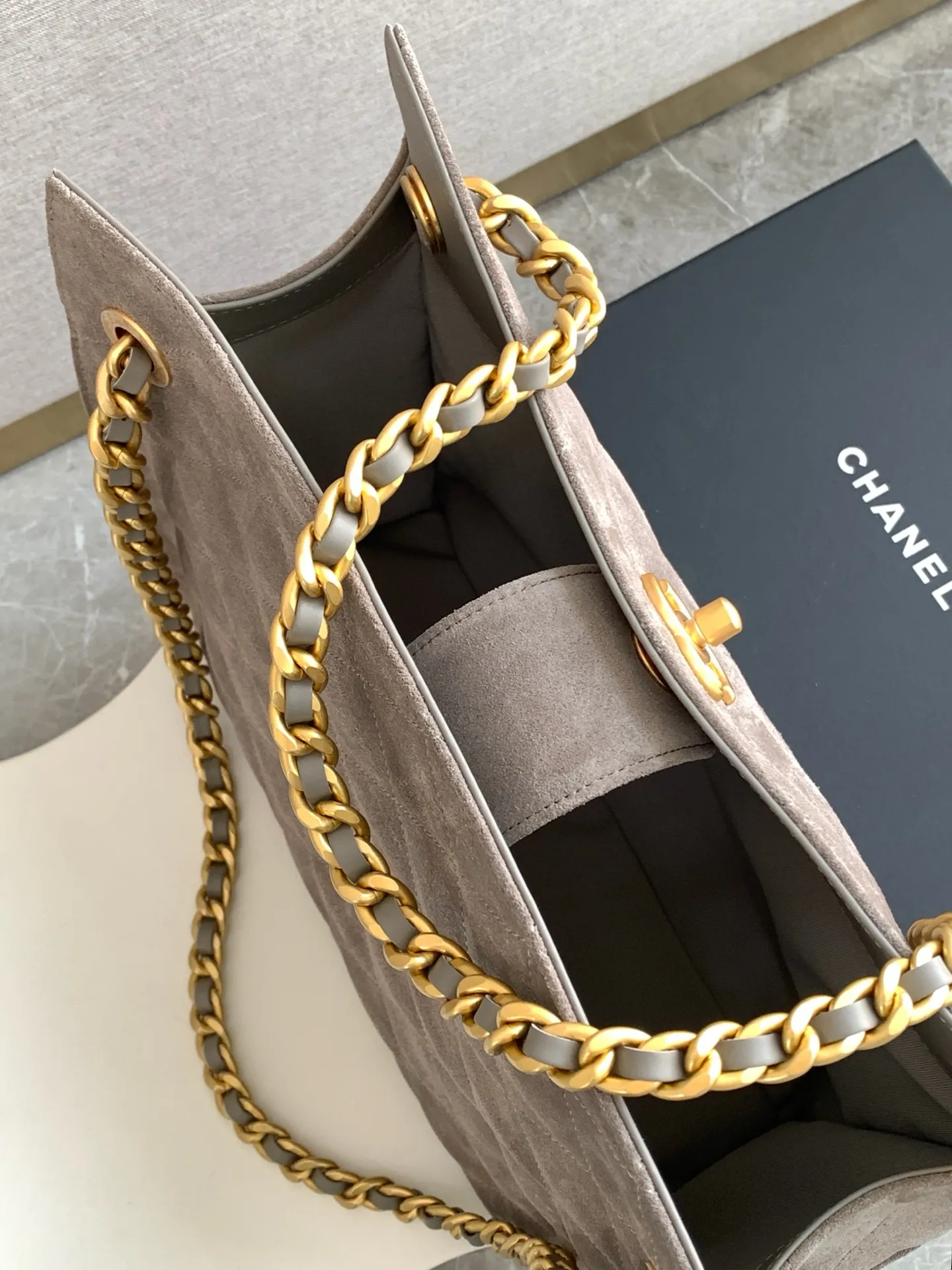 All Categories Chanel Women's Bags 2 (Chanel) Chanel Original AS5303