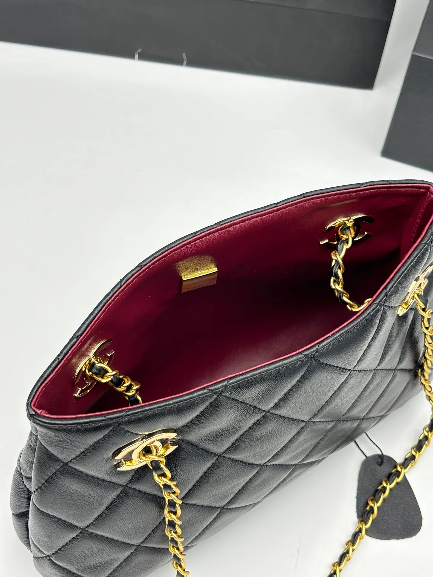 All Categories Official Website "Brand Women's Bags" Women's Bags 💙 Chanel 2026 Official Website CHANEL Crossbody Bag