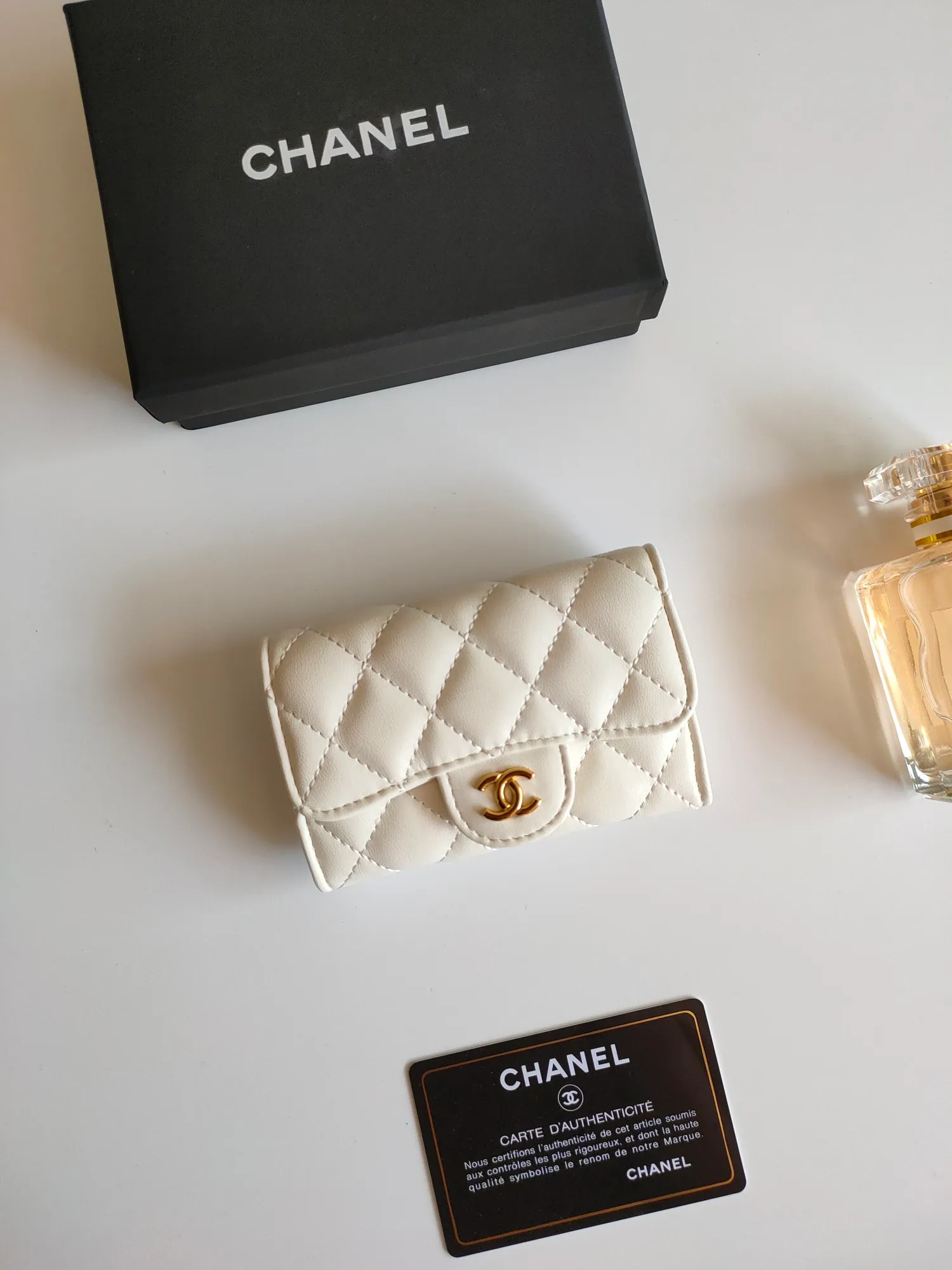 ￥130CHANEL Chanel classic flap card holder. Imported sheepskin and caviar cowhide, card holder and coin purse integrated, with slip pocket on the back, model number: AP448, size: 7.5 × 11.3 × 2.1 cm