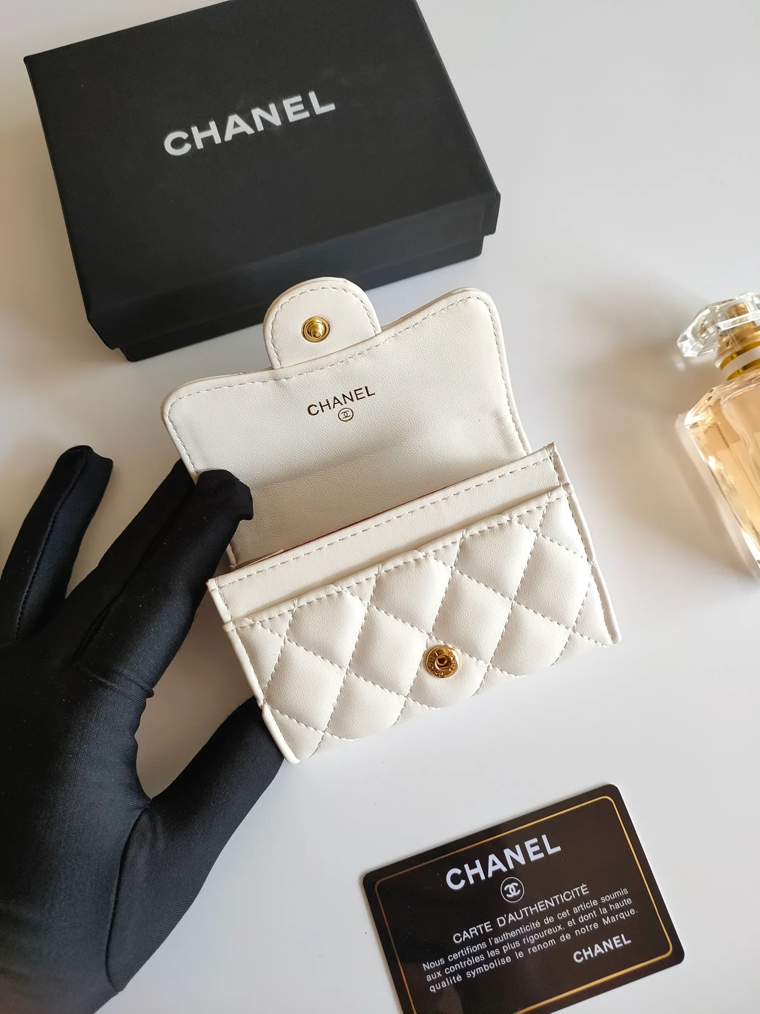 ￥130CHANEL Chanel classic flap card holder. Imported sheepskin and caviar cowhide, card holder and coin purse integrated, with slip pocket on the back, model number: AP448, size: 7.5 × 11.3 × 2.1 cm