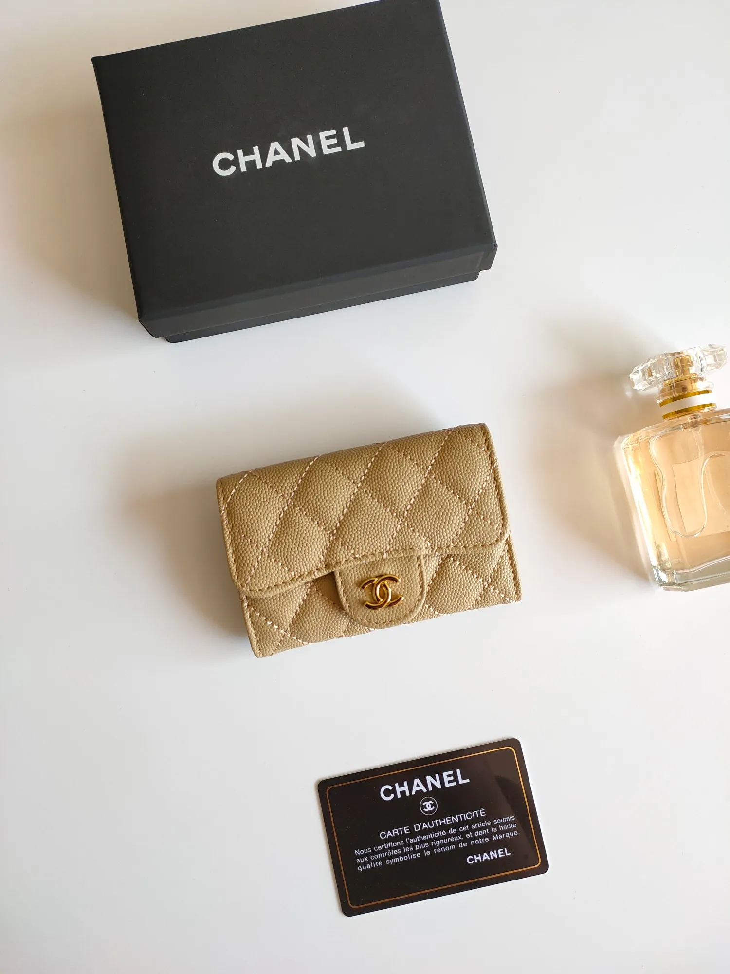 ￥130 CHANEL Chanel classic flap card holder. Imported sheepskin and caviar cowhide, card holder and coin purse integrated, with slip pocket on the back, model number: AP448, size: 7.5 × 11.3 × 2.1 cm