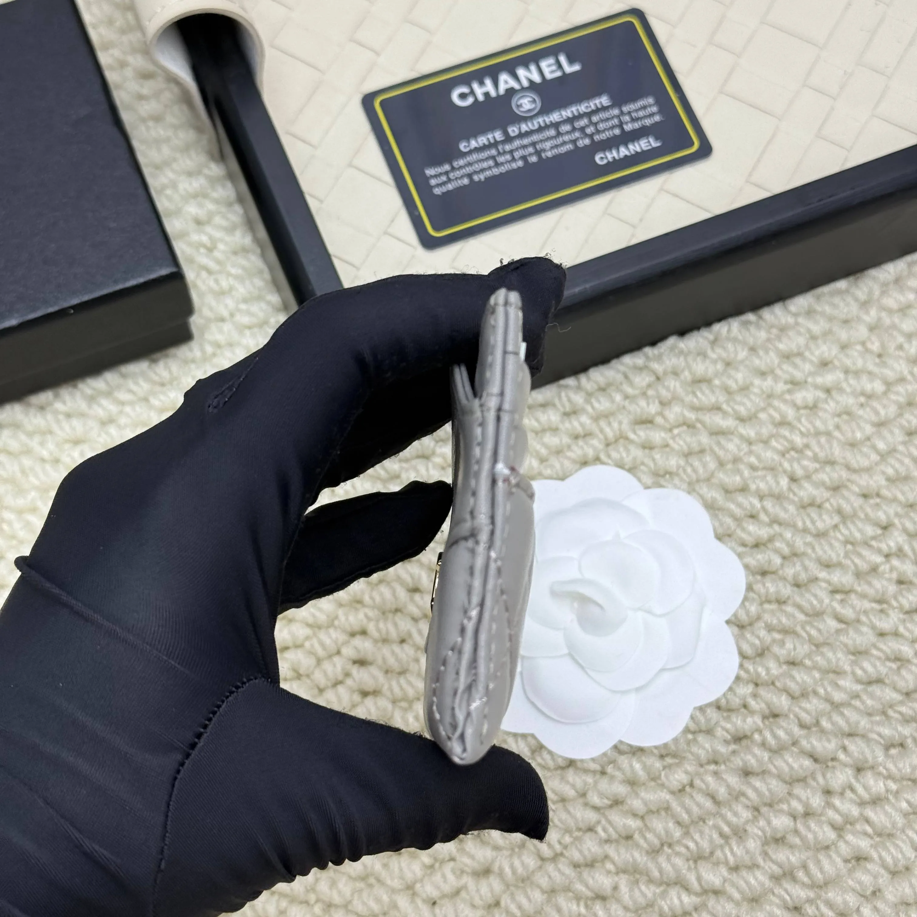 💰110 Chanel's new model, model: AP7776 31 card holder, sheepskin ball pattern. This new 31 card holder comes in several cute pink colors and can hold 6 or 7 cards no problem❣️ Size: 8*11