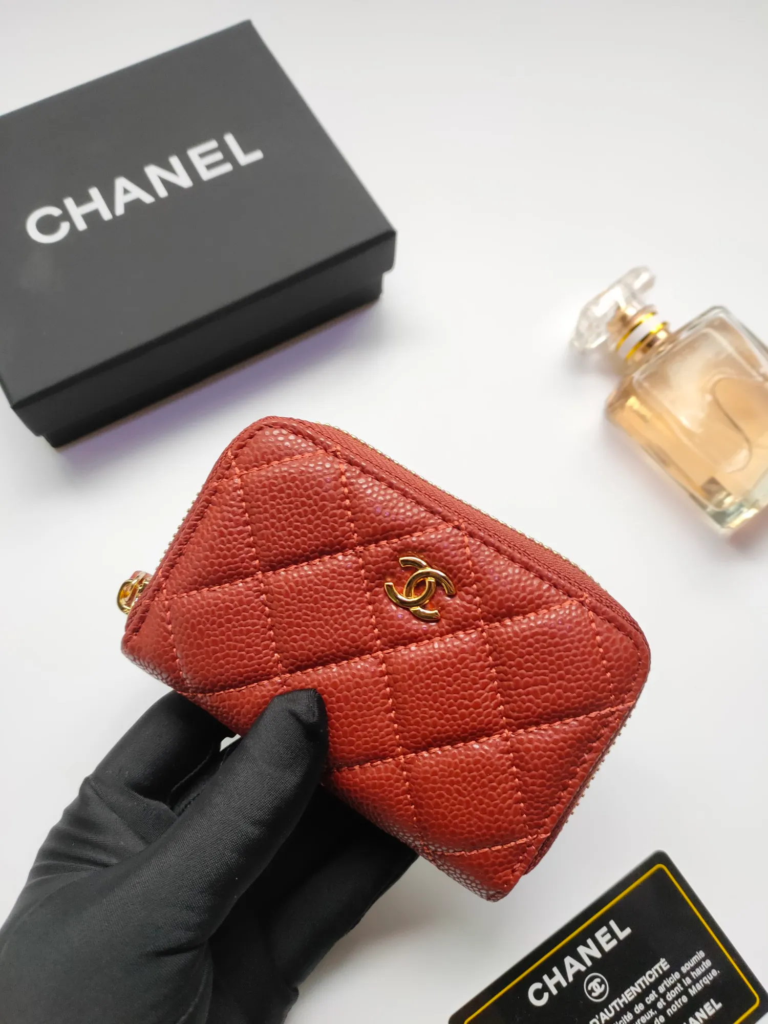 ￥110 Chanel card holder❤Coin purse️❤️Full leather inside and outside. Counter style. Impeccable workmanship details. Adhere to high quality. Style number: AP452 Size: 10x9cm