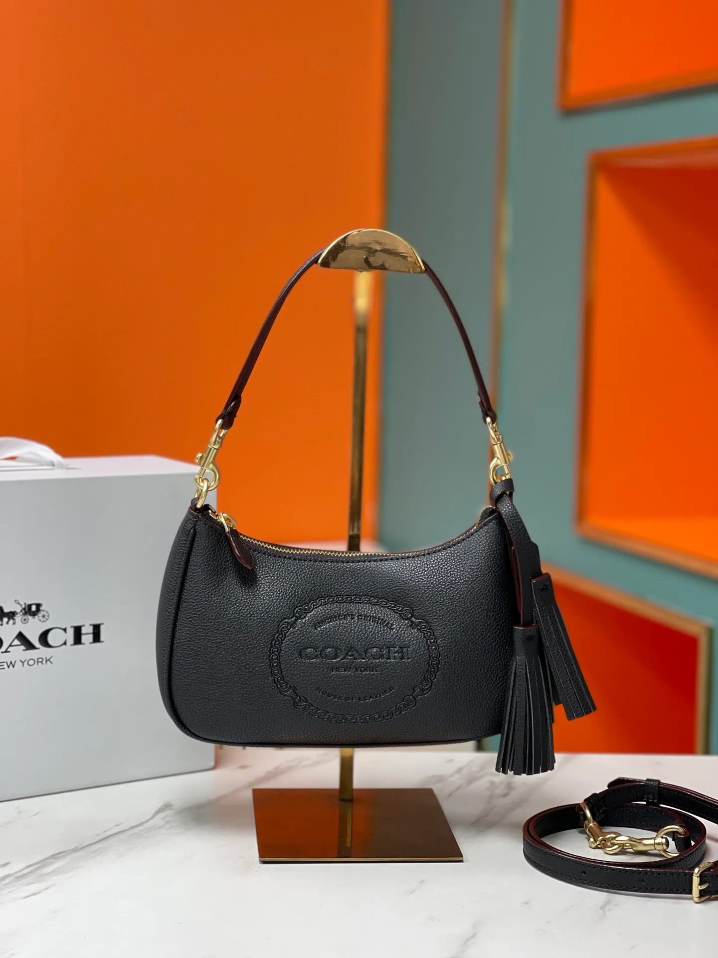 Top original order p380💰Model CM084 Coach’s latest armpit bag, size 24.5/15.5/7.5.