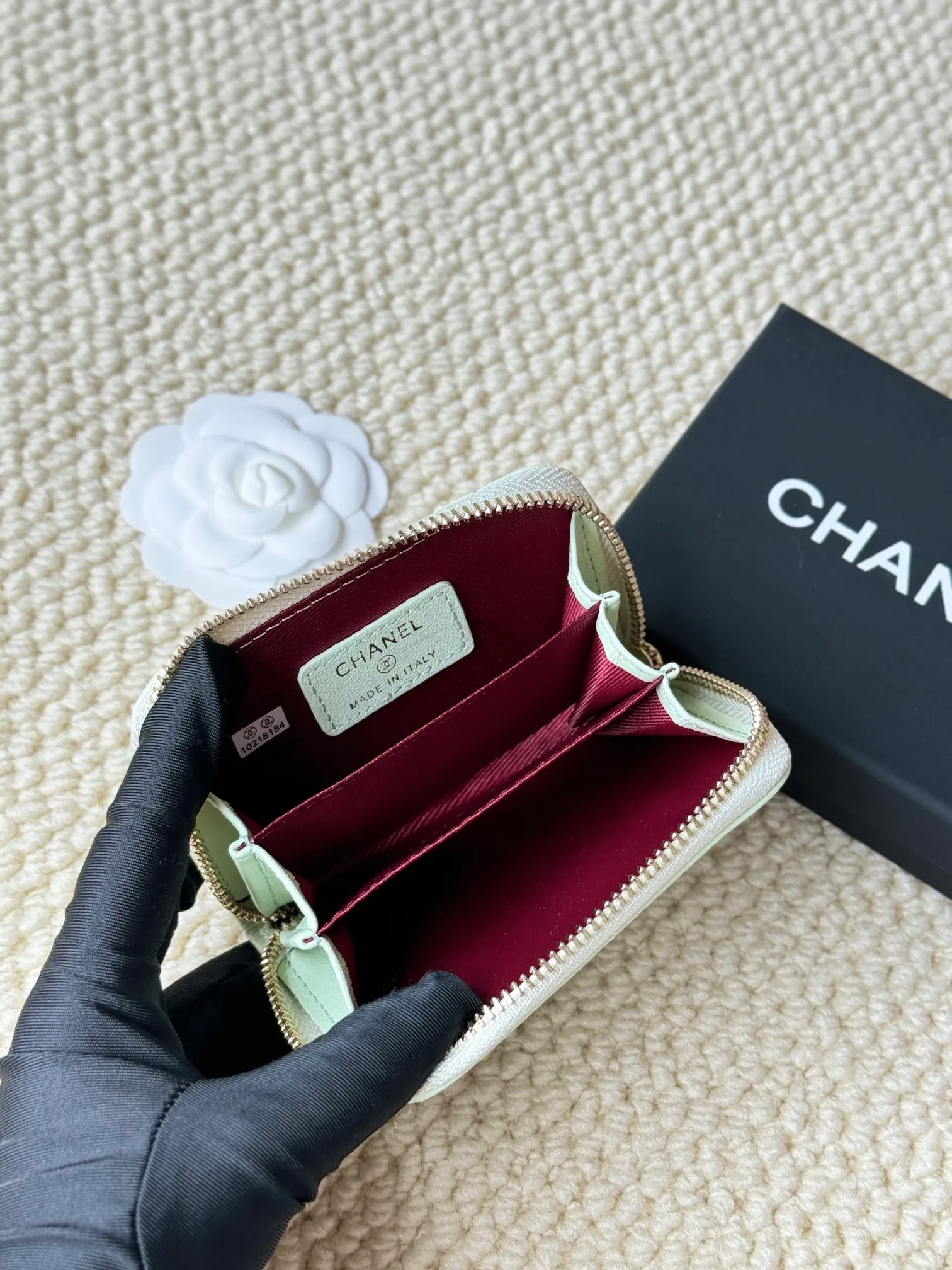 💰130Chanel card holder❤Coin purse️❤️Full leather inside and outside. Counter style. Impeccable workmanship details. Adhere to high quality. Style number: P1920 Size: 11.5x8cm