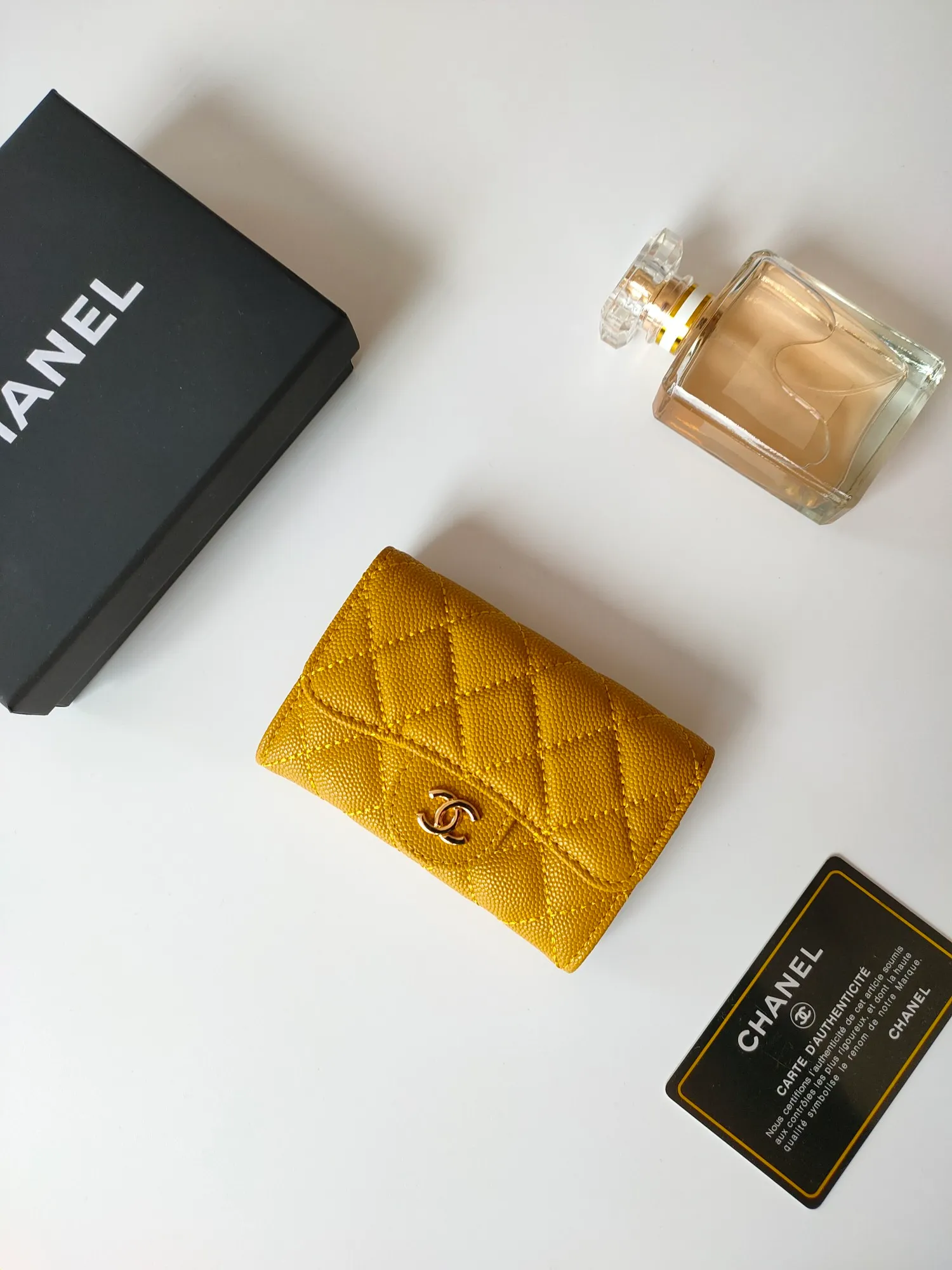 ￥110 CHANEL Chanel classic flap card holder. Imported sheepskin and caviar cowhide, card holder and coin purse integrated, with slip pocket on the back, model number: AP448, size: 7.5 × 11.3 × 2.1 cm