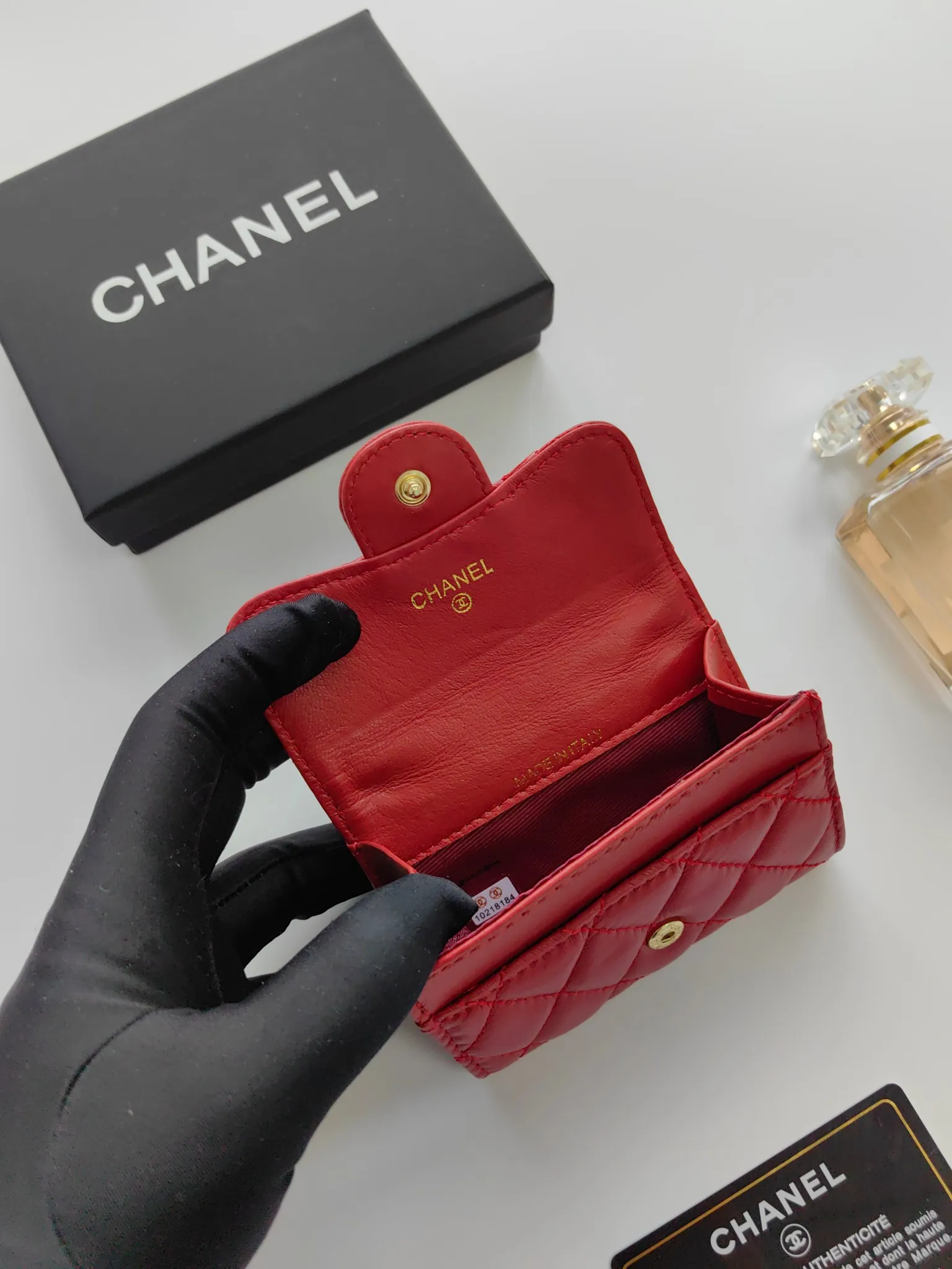￥110 CHANEL Chanel classic flap card holder. Imported sheepskin and caviar cowhide, card holder and coin purse integrated, with slip pocket on the back, model number: AP448, size: 7.5 × 11.3 × 2.1 cm