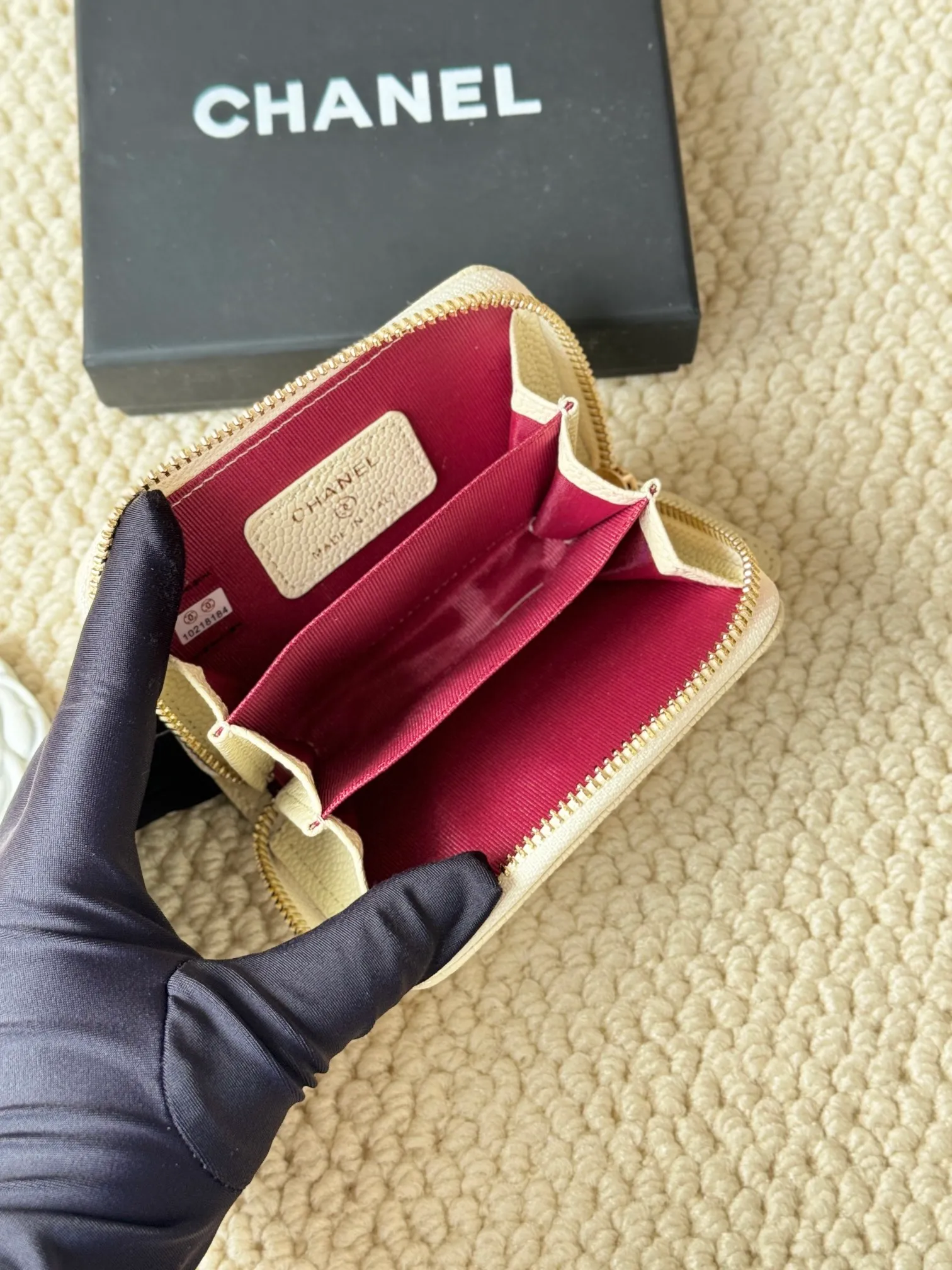 💰120 Style No.: AP462 Chanel Caviar Leather Series Chanel Card Holder ❤Coin Purse️❤️ Impeccable workmanship details, insisting on high quality Size: 10x9cm