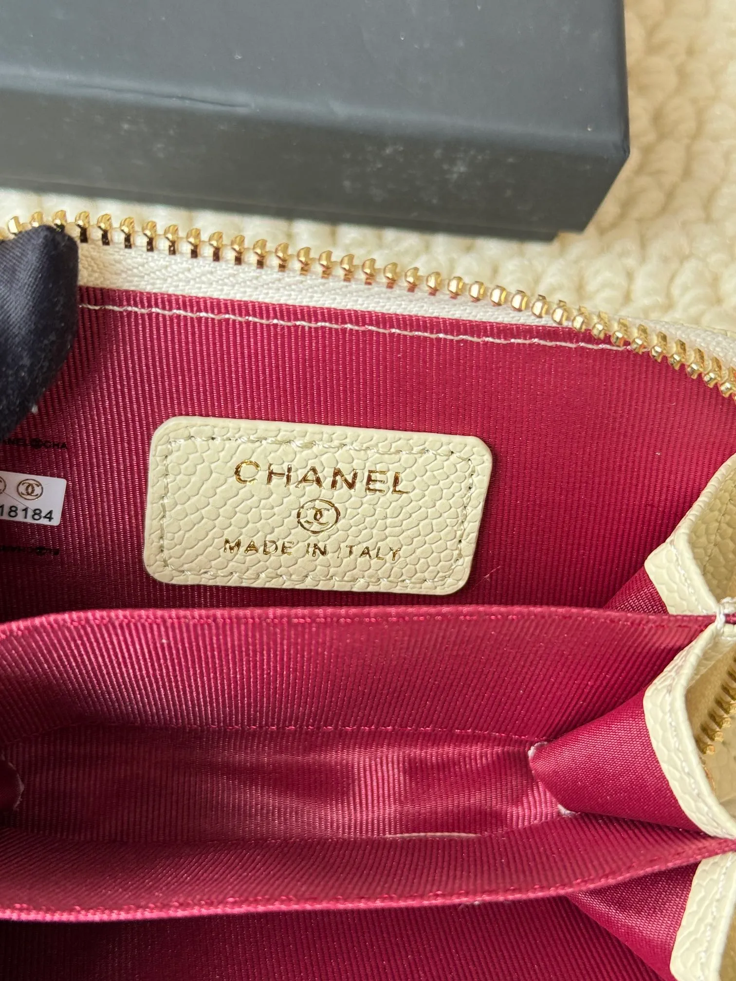 💰120 Style No.: AP462 Chanel Caviar Leather Series Chanel Card Holder ❤Coin Purse️❤️ Impeccable workmanship details, insisting on high quality Size: 10x9cm